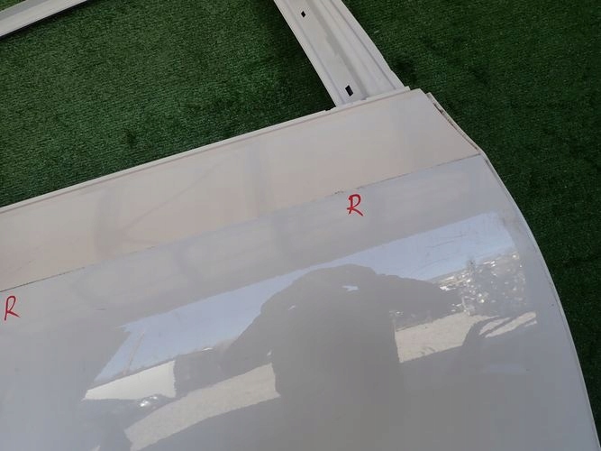 VW GOLF VIII 8 HB PRAVE ZADNE DVERE