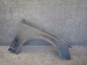 AUDI A4 B8 08-12 PRAVY PREDNY BLATNIK AUDI A4 B8 08-12 PRAVY PREDNY BLATNIK