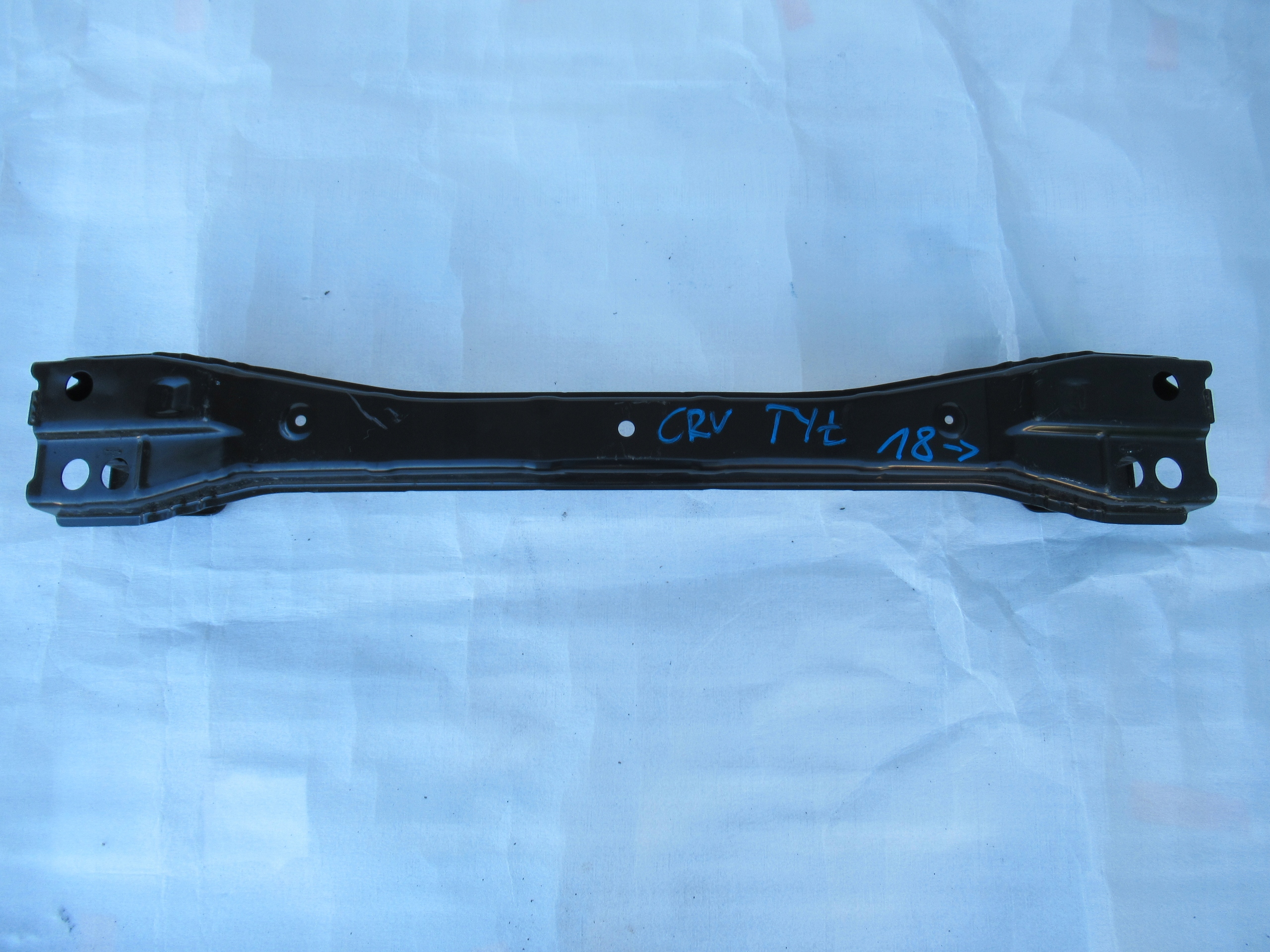 VYSTUHA ZADNEHO NARAZNIKA HONDA CRV 18-