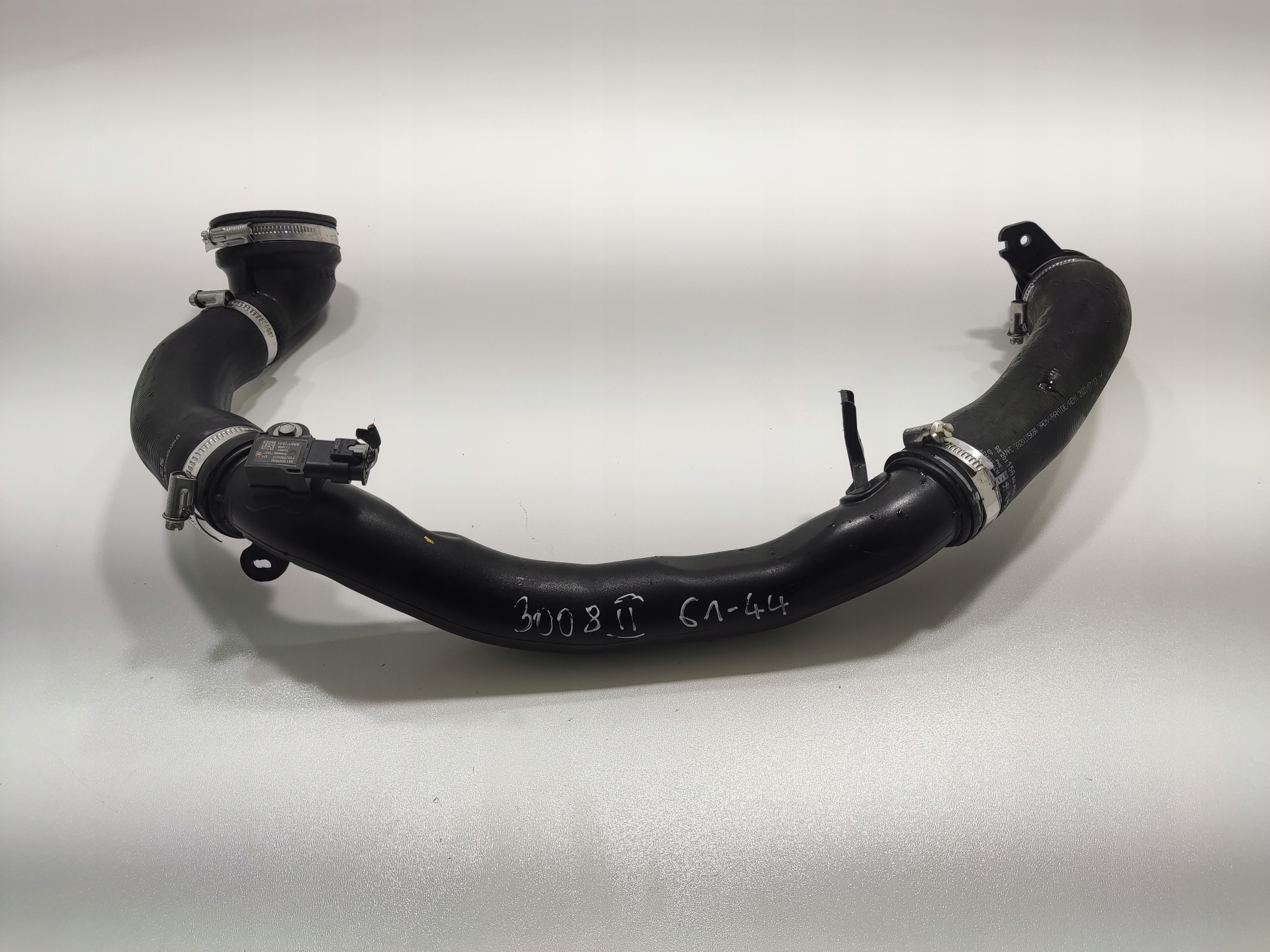 HADICA INTERCOOLERA PEUGEOT 3008 II 1.6 THP HYBRID 20-24 LIFT 9820116080