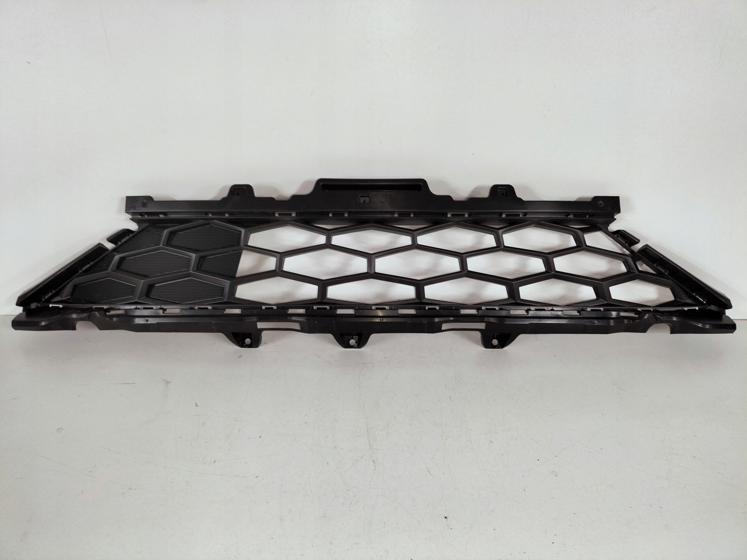 MRIEŽKA LIŠTA NÁRAZNÍKA KIA SPORTAGE 5 V 21- GT HEV