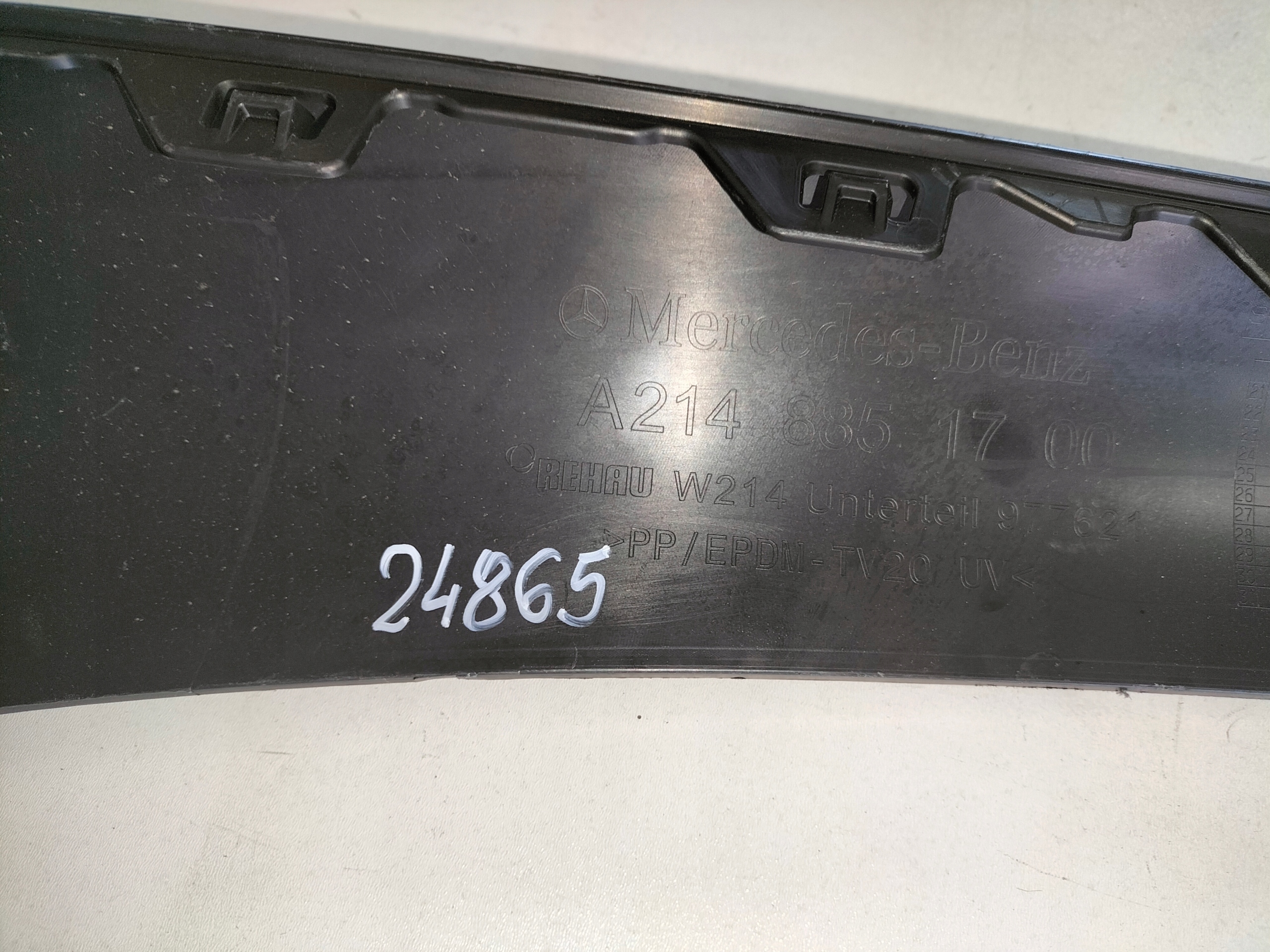 ZADNY SPOJLER MERCEDES E KLASA W214 22-
