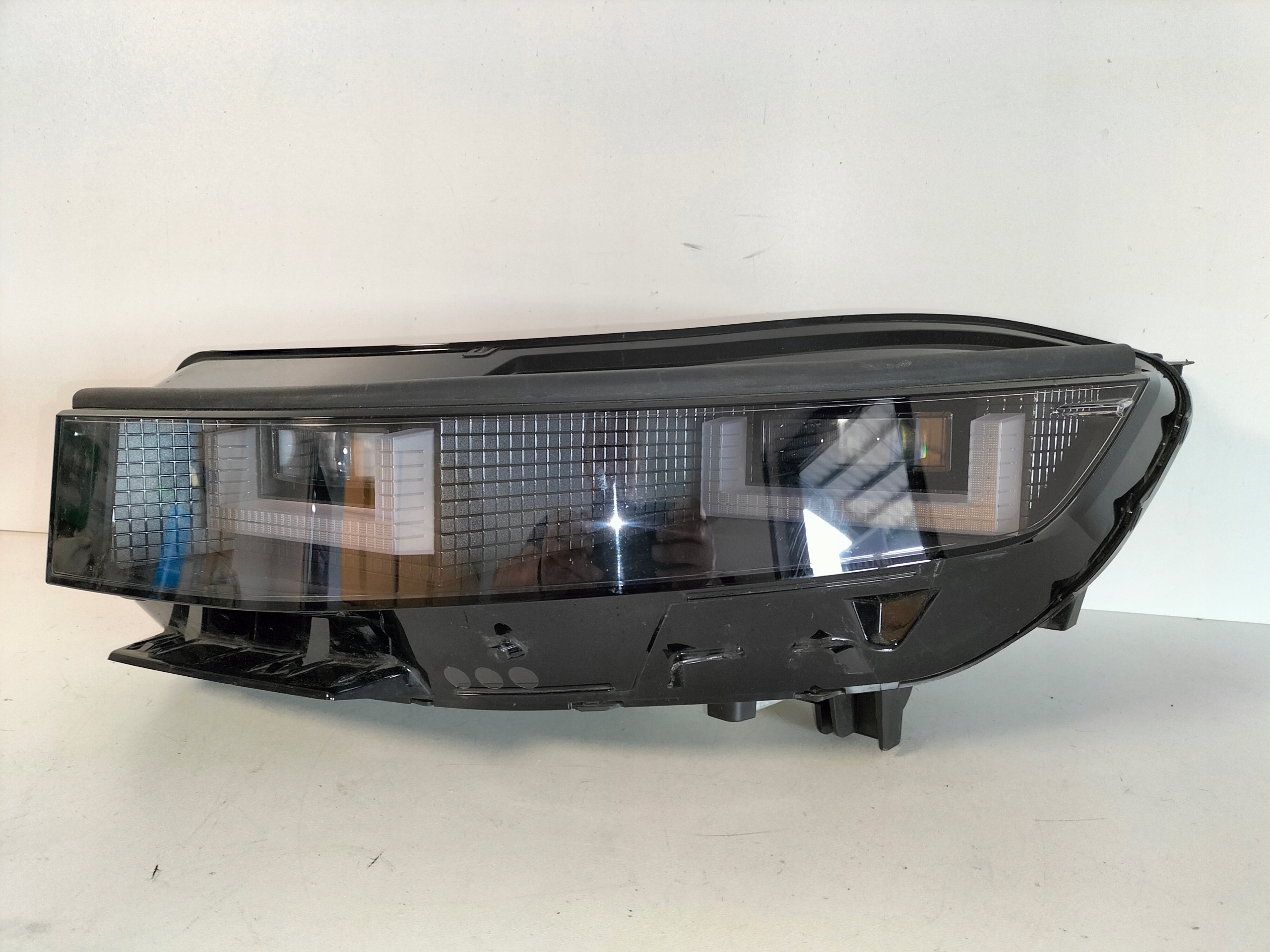 LAVE PREDNE SVETLO HYUNDAI IONIQ 5 NE 21- FULL LED