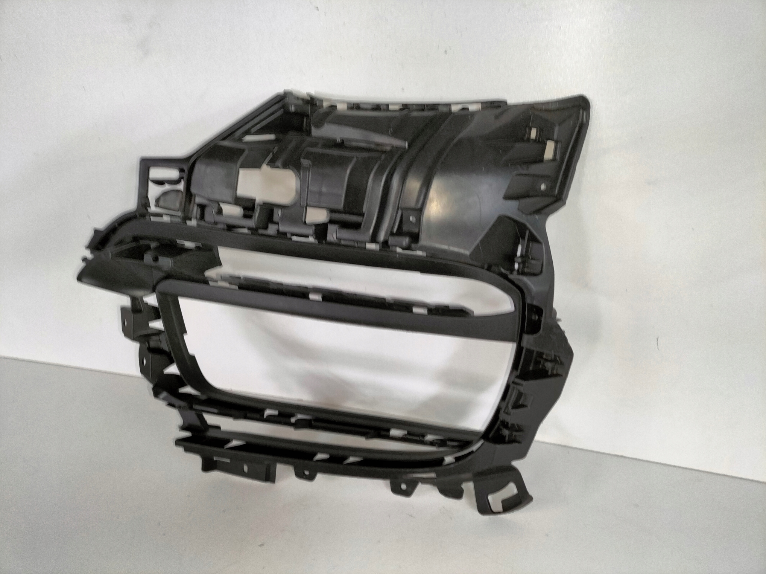 ĽAVÁ LIŠTA MRIEŽKA NÁRAZNÍKA PORSCHE PANAMERA 971 16- NELAKOVANA