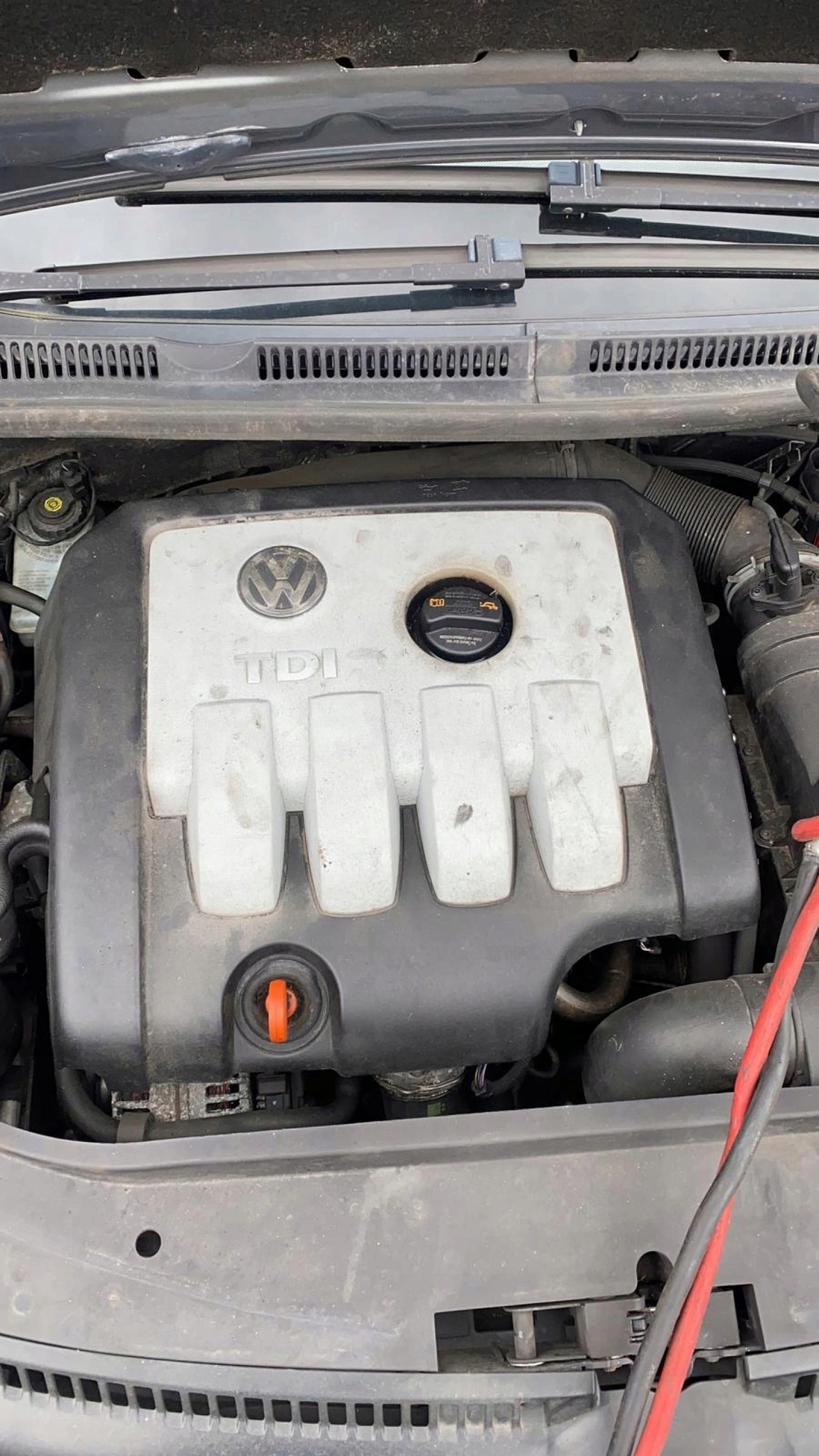 AUDI A3 GOLF V PASSAT B6 2.0 TDI BKD MOTOR