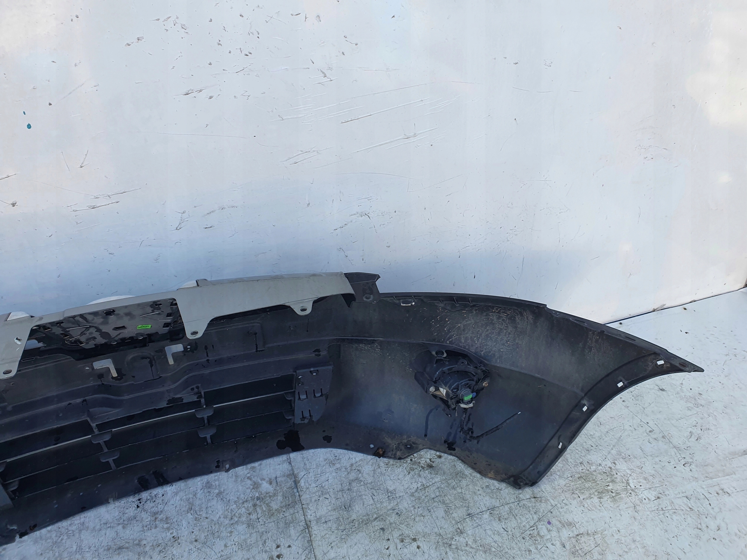 NISSAN J10 QASHQAI PREDNÝ NÁRAZNÍK