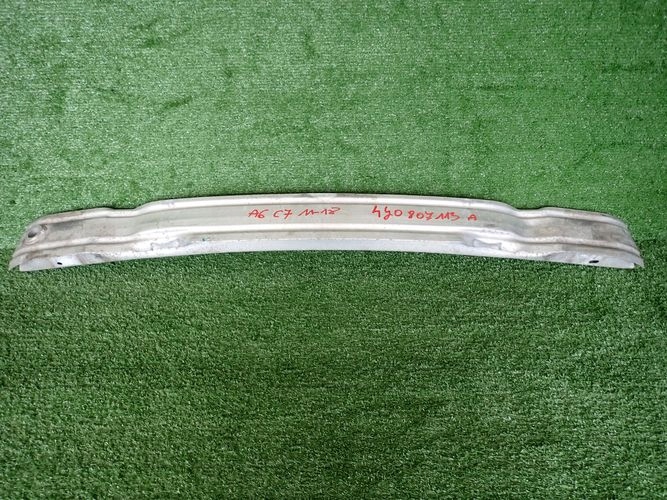 AUDI A6 C7 11- VYSTUHA PREDNEHO NARAZNIKA 4G0807113A