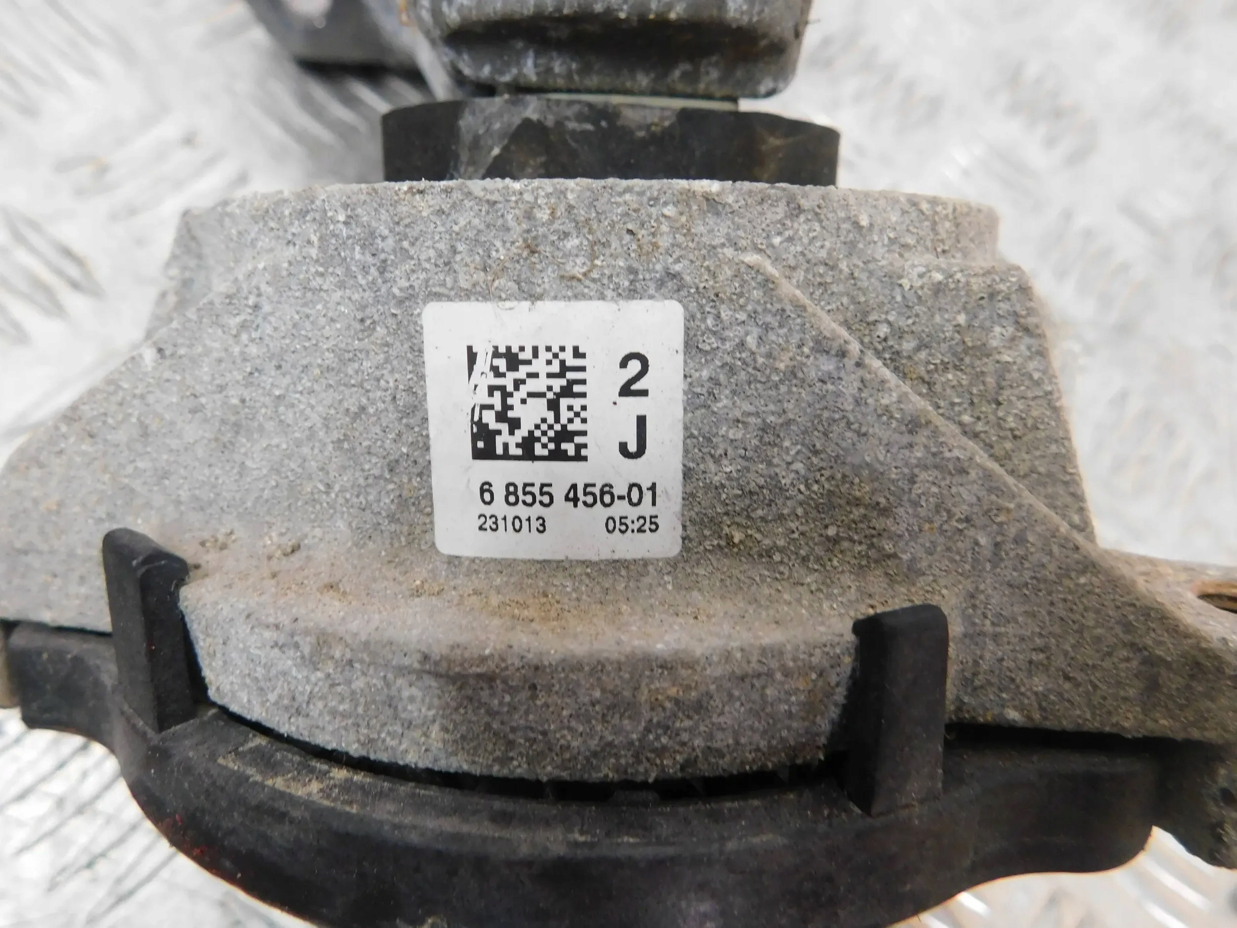 SILENBLOK DRZIAK MOTORA BMW 1 F20 2.0 D 6855456-01