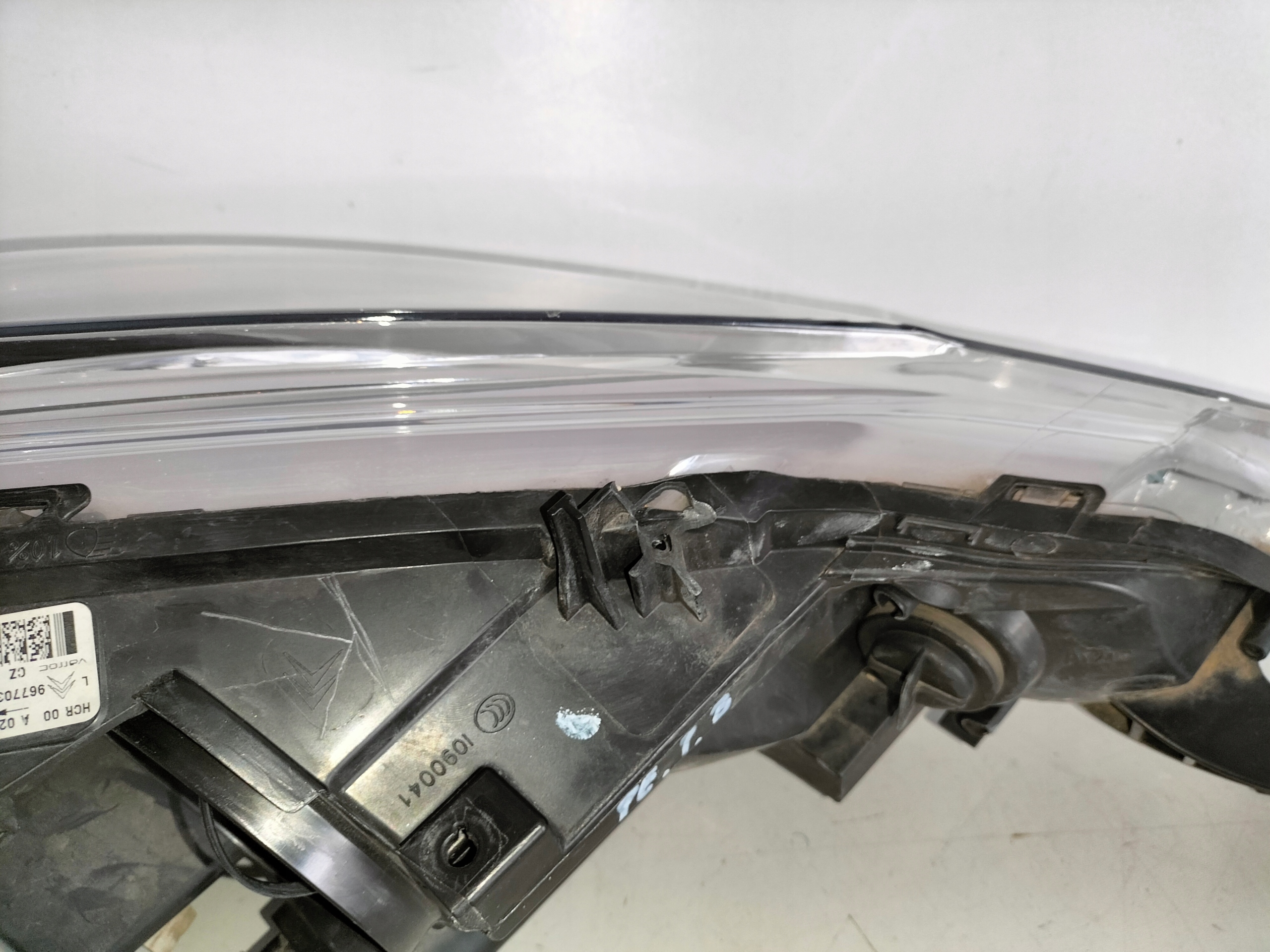 LAVE PREDNE SVETLO CITROEN C3 II 09-16