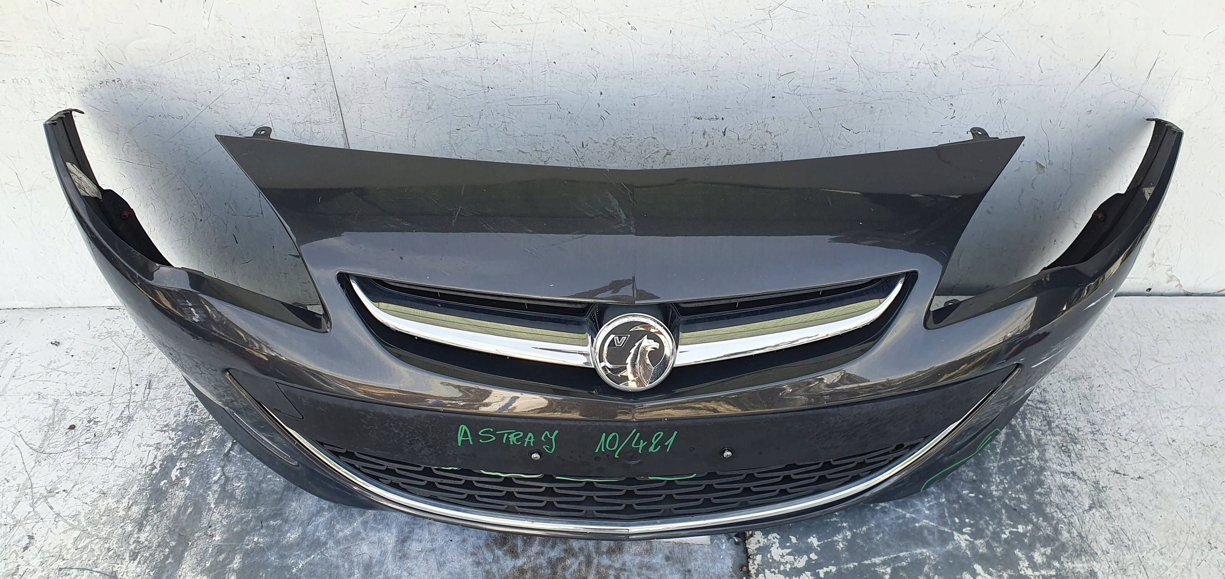 Opel Astra J lift PREDNÝ NÁRAZNÍK 13368660
