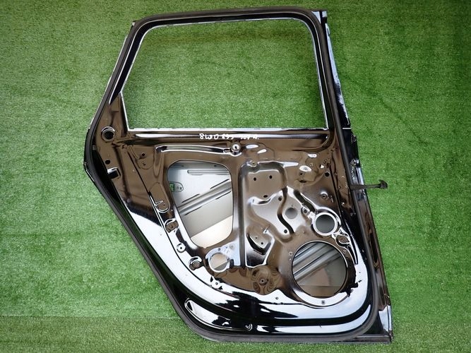 AUDI A4 B9 KOMBI 15-19 LAVE ZADNE DVERE