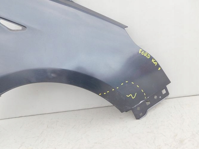 FORD KA PLUS PRAVY PREDNY BLATNIK