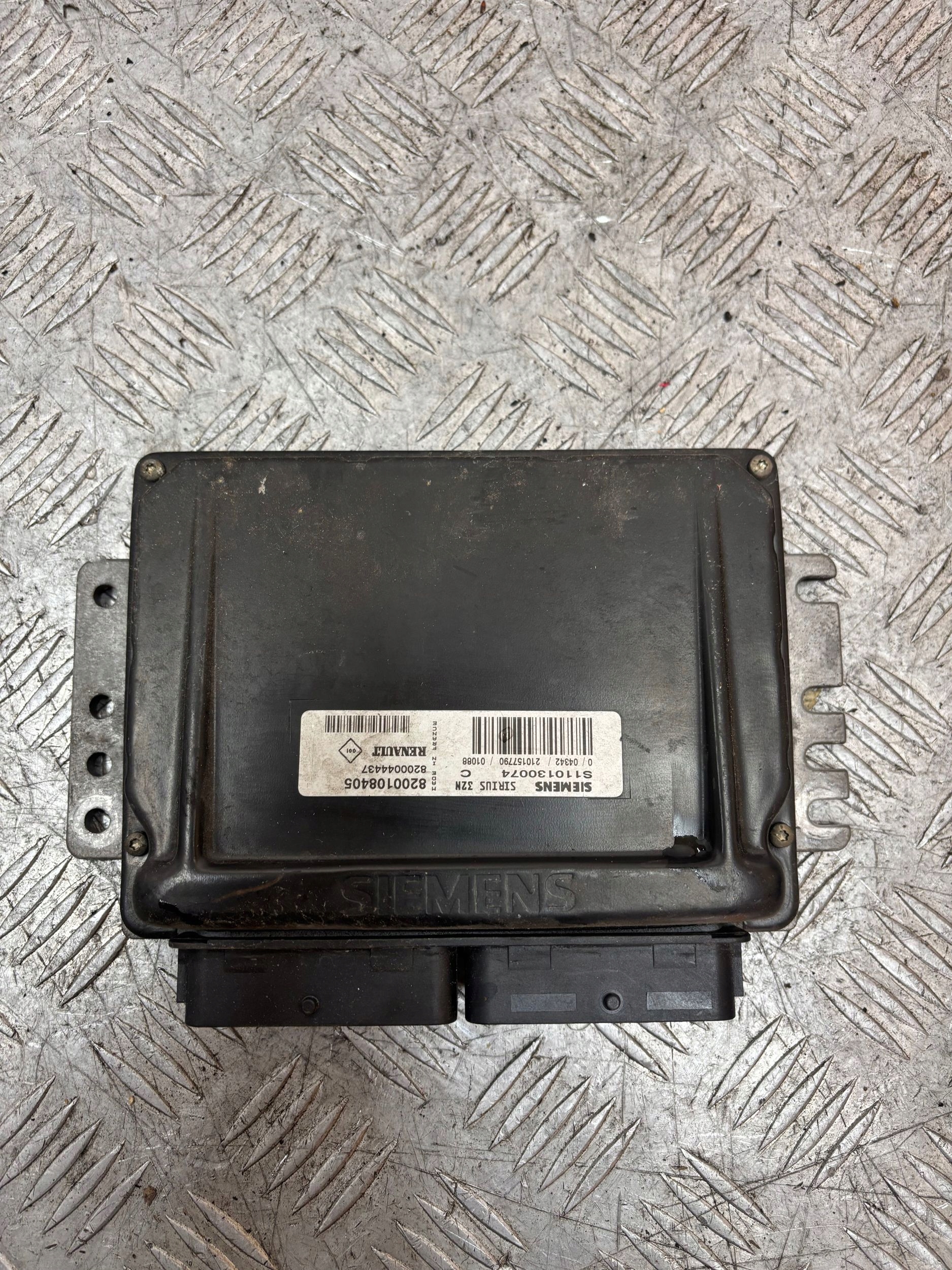 RIADIACA JEDNOTKA MOTORA 8200108405 RENAULT CLIO 1.4