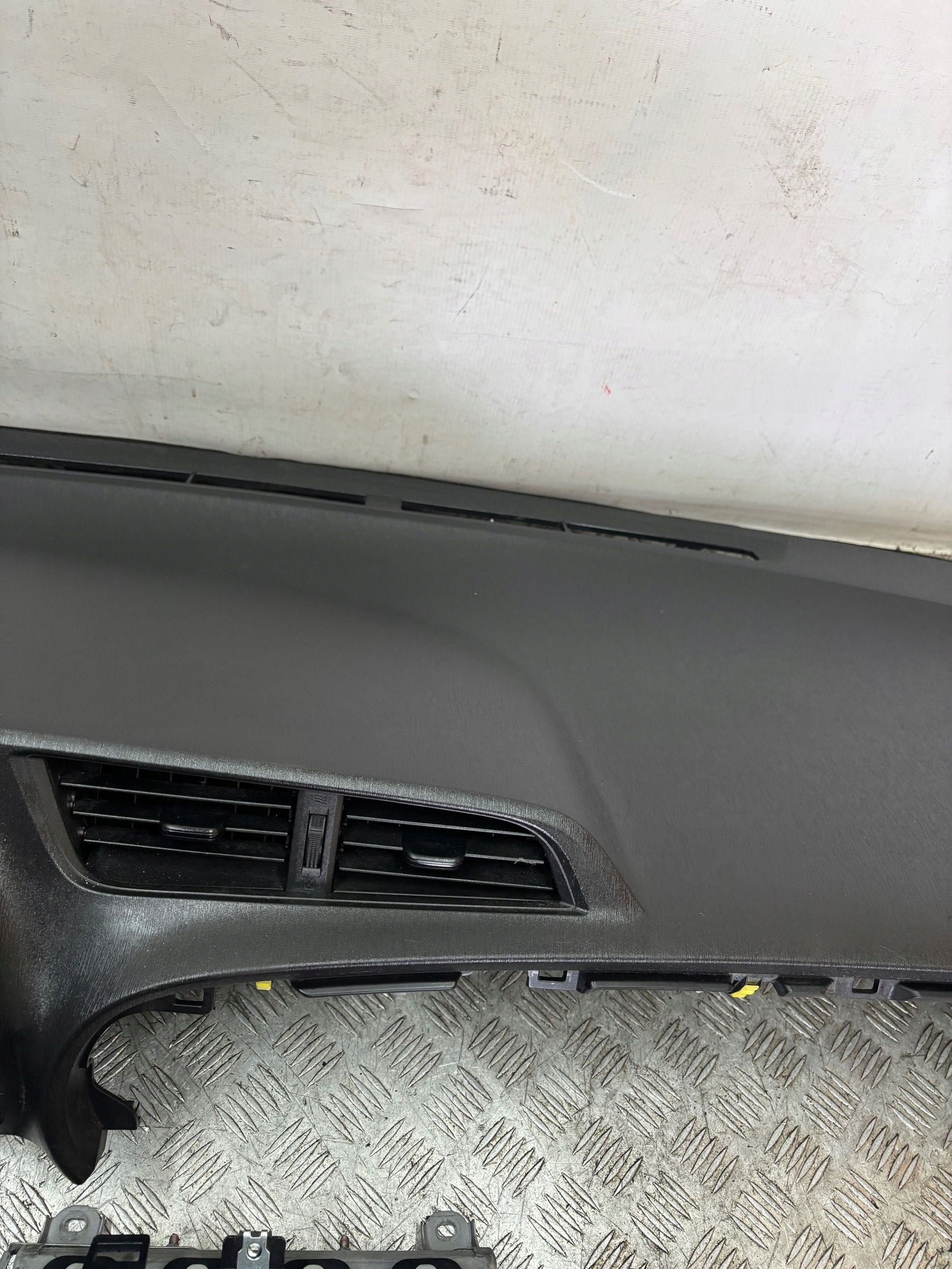 DOSKA AIRBAG PÁSY TOYOTA YARIS 3 III 11-