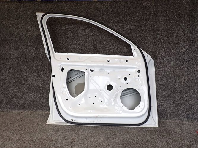 AUDI A3 8Y HB 20- LAVE PREDNE DVERE