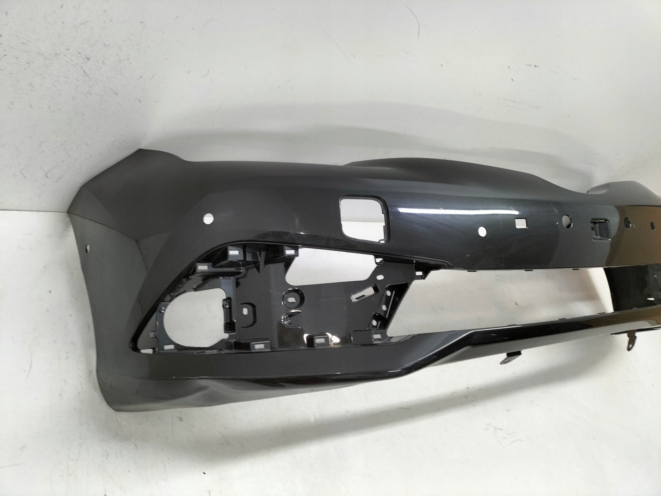 PREDNÝ NÁRAZNÍK TOYOTA AURIS II LIFT 15-