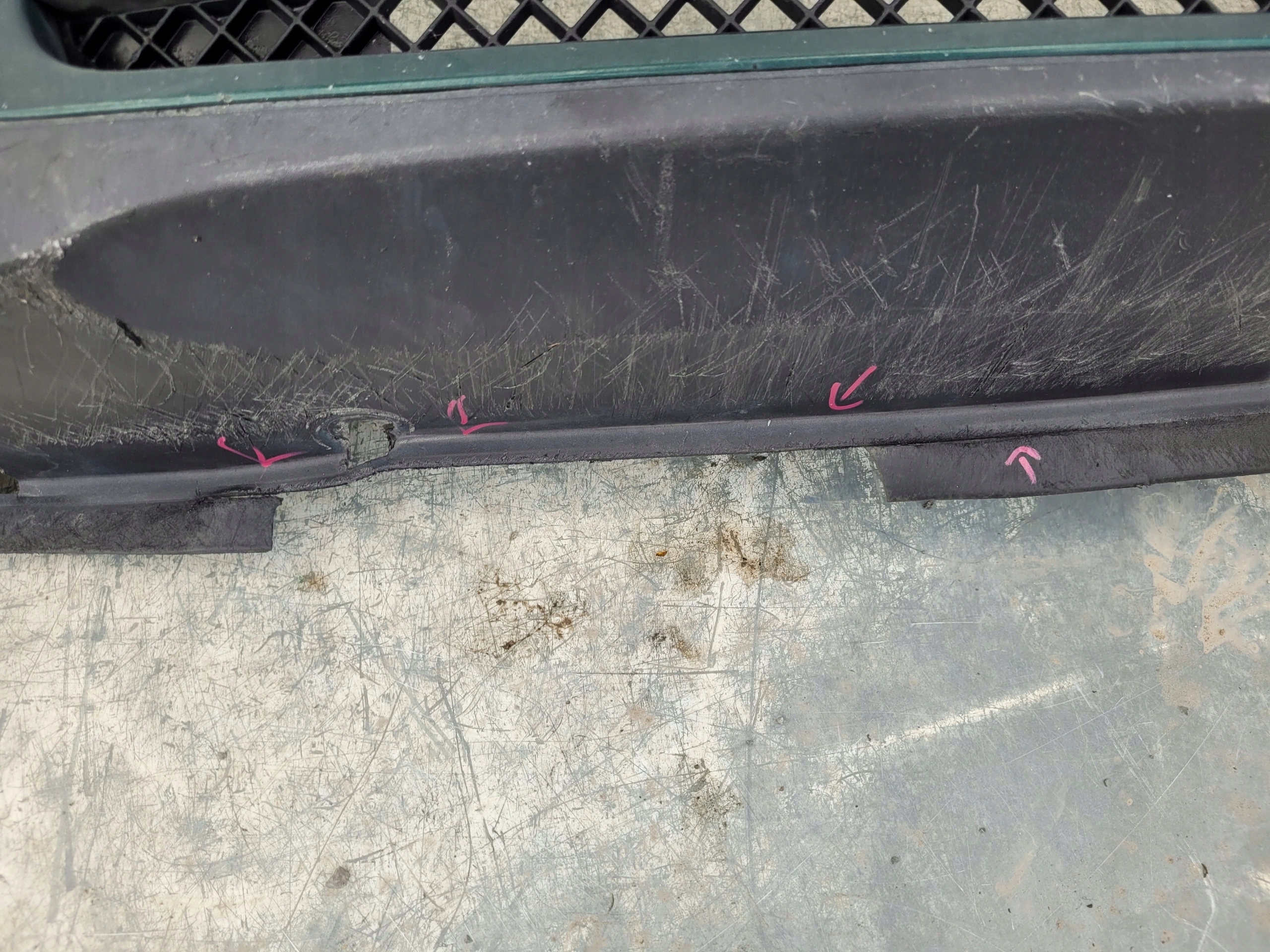 MINI ONE R50 R52 PREDNÝ NÁRAZNÍKA