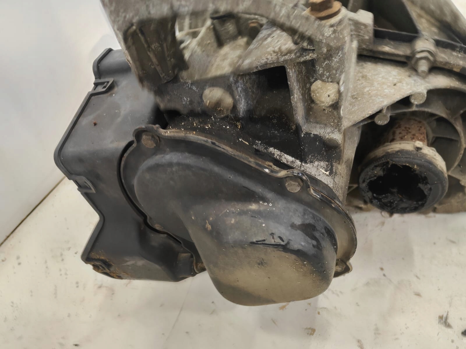 Ford focus 1.4 BENZIN 3m5r 7002 rb PREVODOVKA MANUALNA