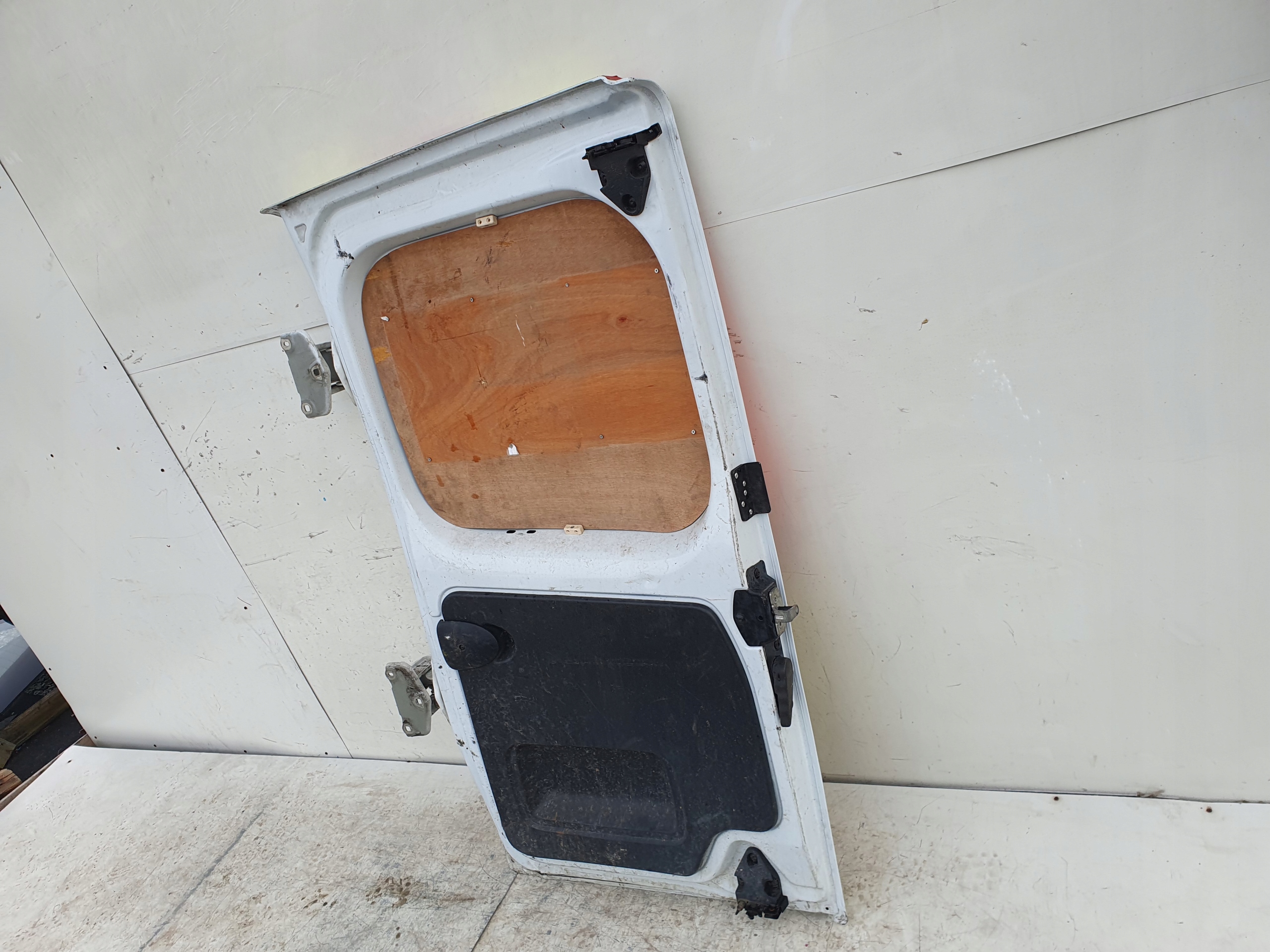 RENAULT TRAFIC III 3 PRAVE ZADNE DVERE