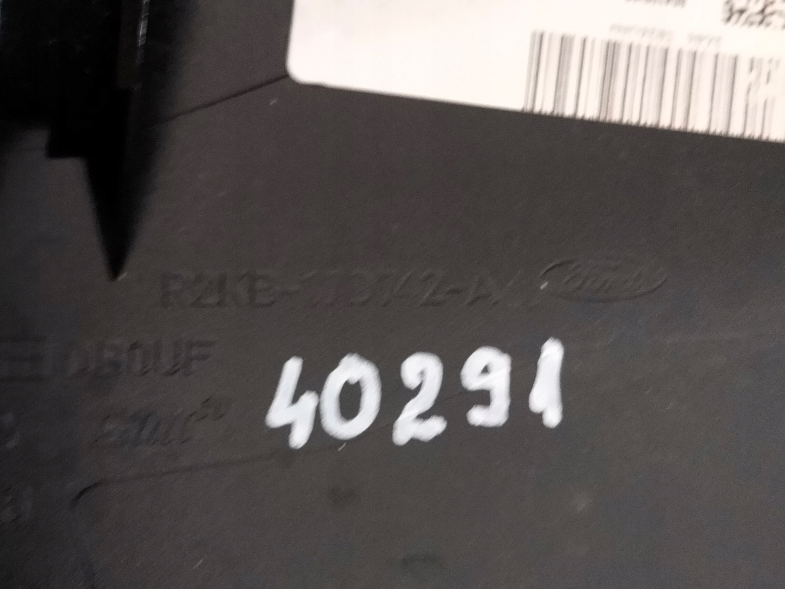 OBAL PRAVÉHO ZRKADLA FORD CAPRI EV 24-