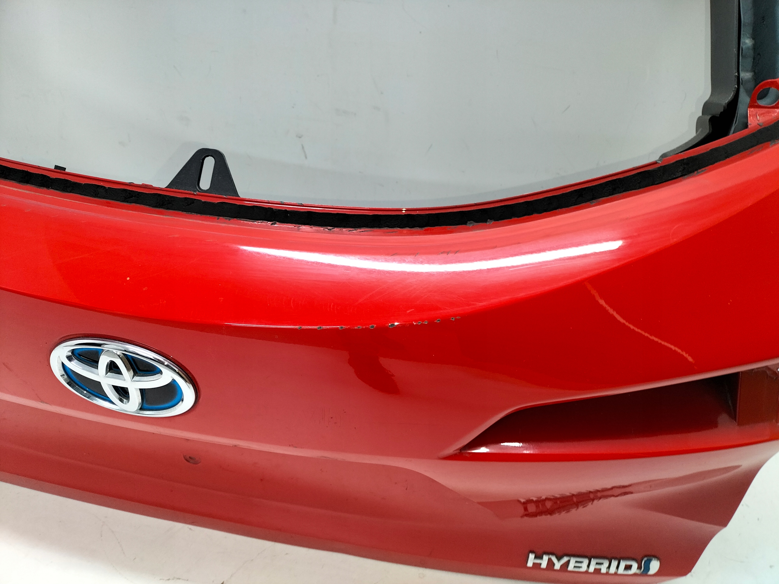ZADNÁ KAPOTA TOYOTA COROLLA E21 18- KOMBI