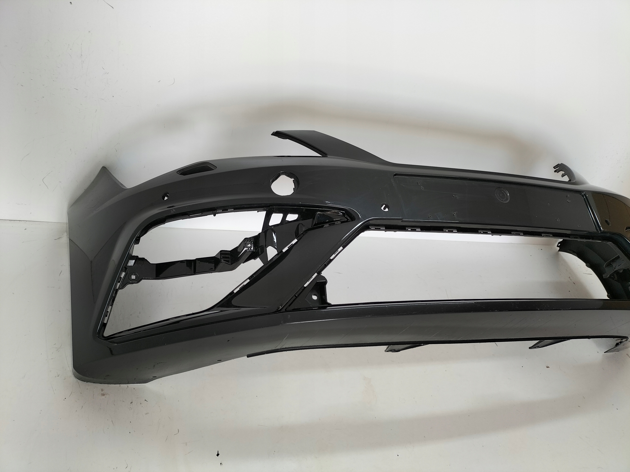 PREDNÝ NÁRAZNÍK SEAT LEON III LIFT 17- FR