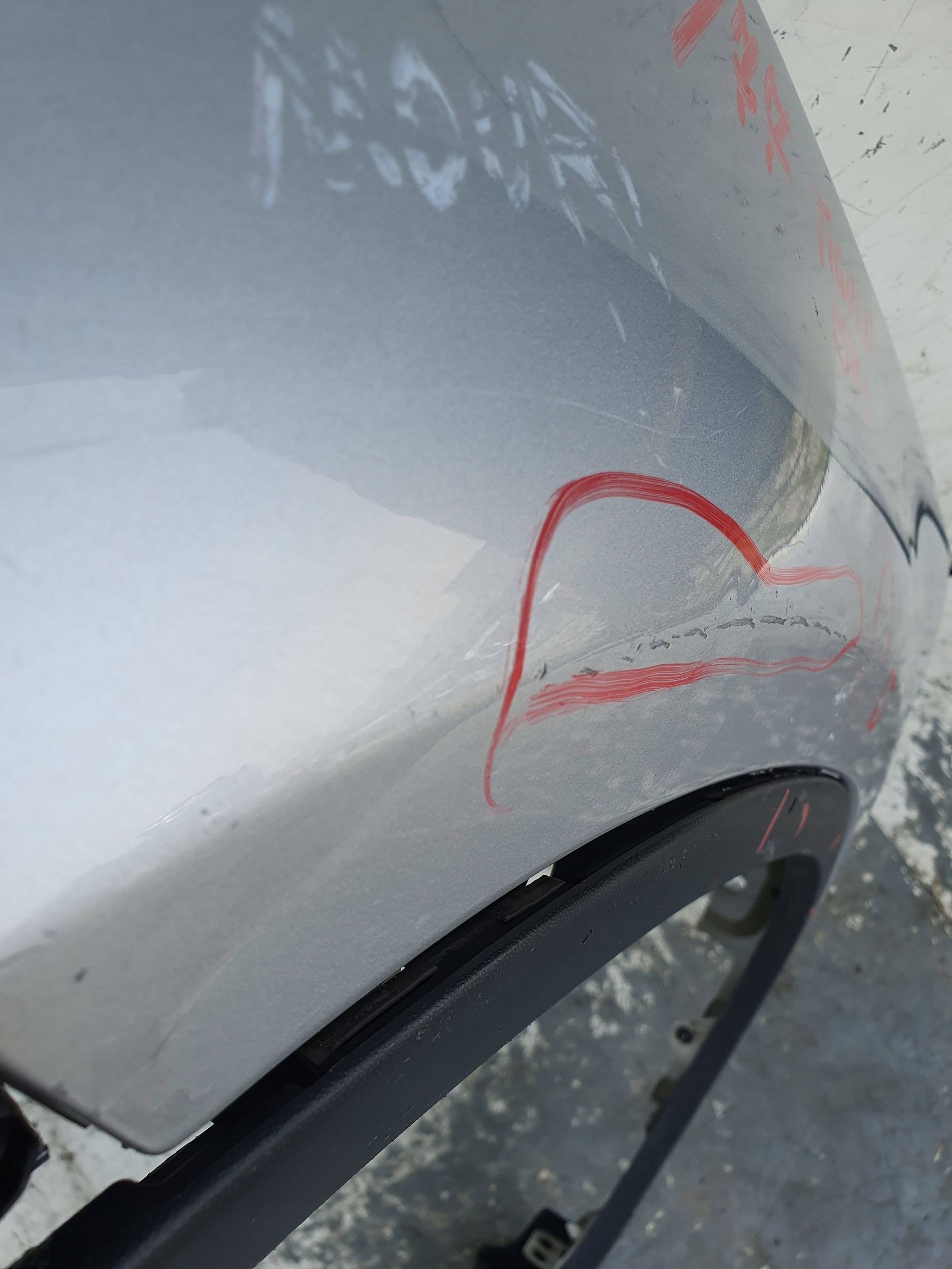 VwTiguan 1 5n ĽAVÝ PREDNÝ BLATNÍK