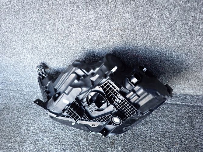 AUDI A1 82A FULL LED 19- PRAVE PREDNE SVETLO