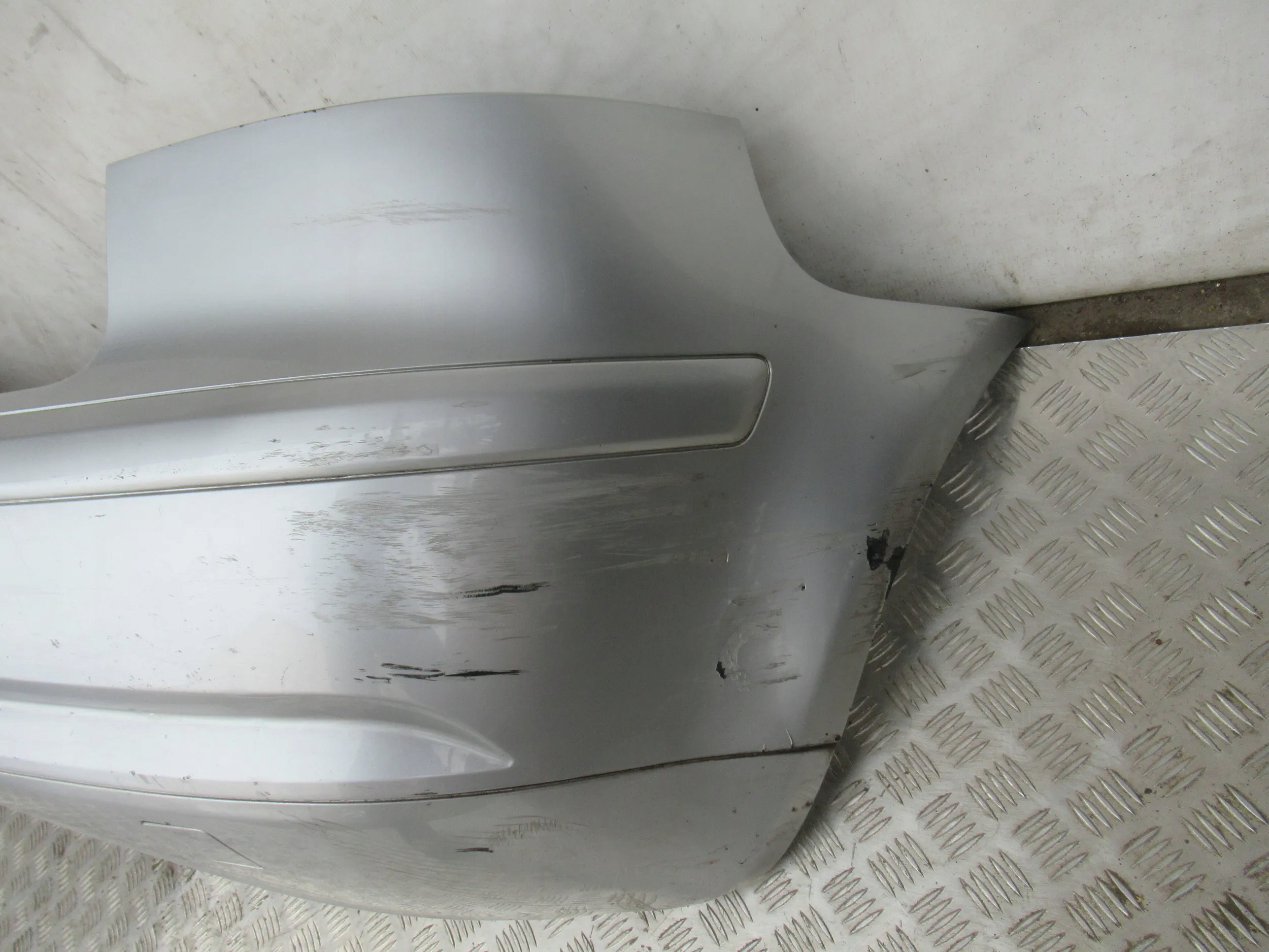 ZADNÝ NÁRAZNÍK AUDI A3 8P 3D