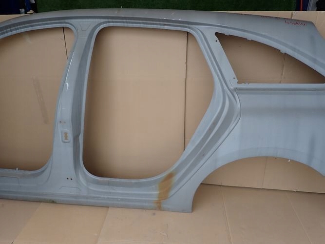 AUDI A5 KOMBI 25- BOČNICA ĽAVÝ ZADNÝ BLATNÍK PRAH STLPIK