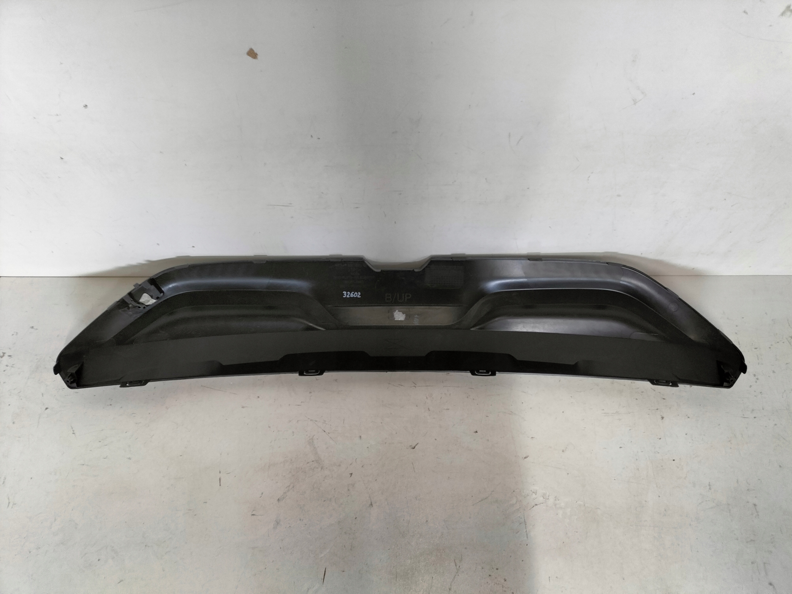 SPOJLER LIŠTA ZADNÉHO NÁRAZNÍKA KIA SPORTAGE 5 V 21-