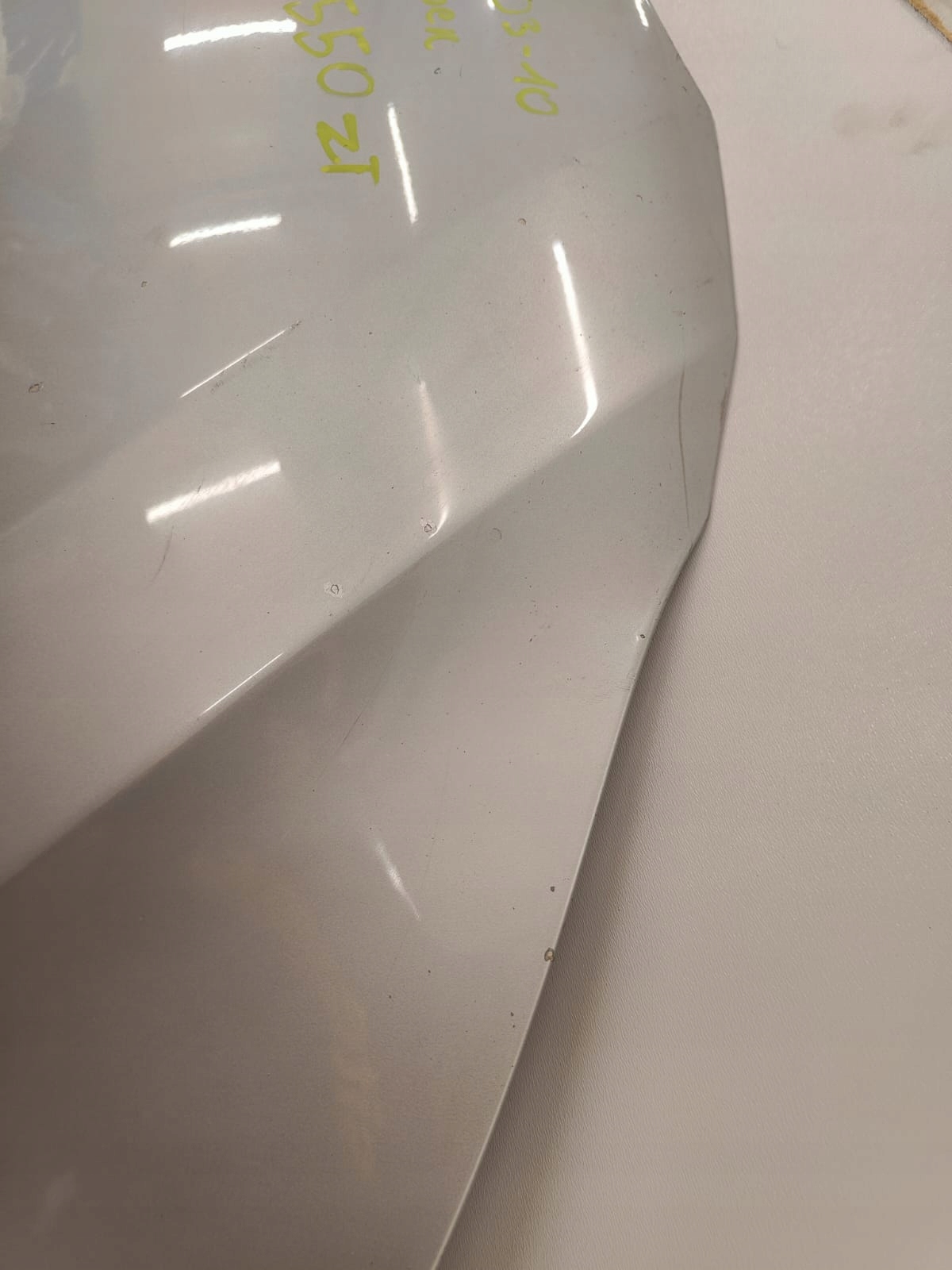 BMW e60 5 seria 03-10 PREDNÁ KAPOTA TITANSILBER METAL