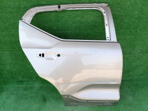 VOLVO XC40 PRAVE ZADNE DVERE VOLVO XC40 PRAVE ZADNE DVERE