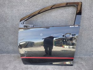 RENAULT ZOE LAVE PREDNE DVERE RENAULT ZOE LAVE PREDNE DVERE