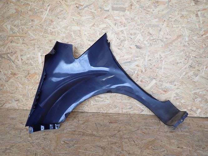 KIA VENGA 09- PRAVY PREDNY BLATNIK