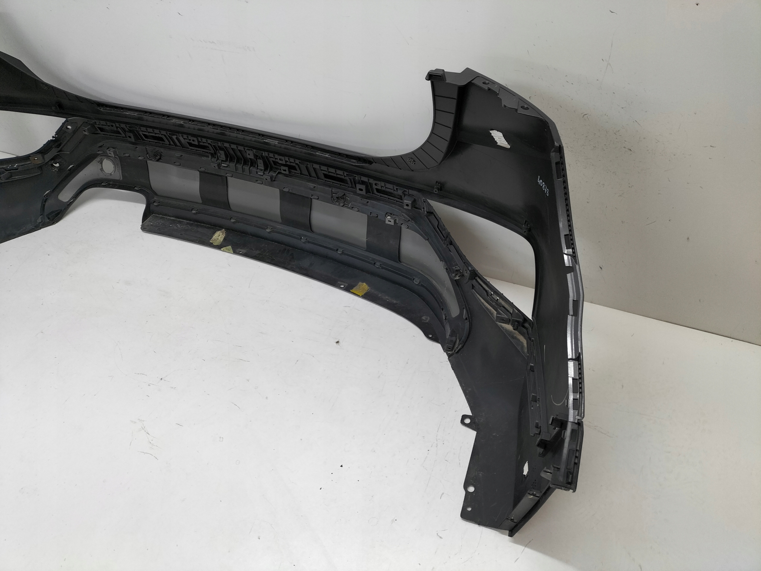 ZADNÝ NÁRAZNÍK HYUNDAI SANTA FE IV 18-21