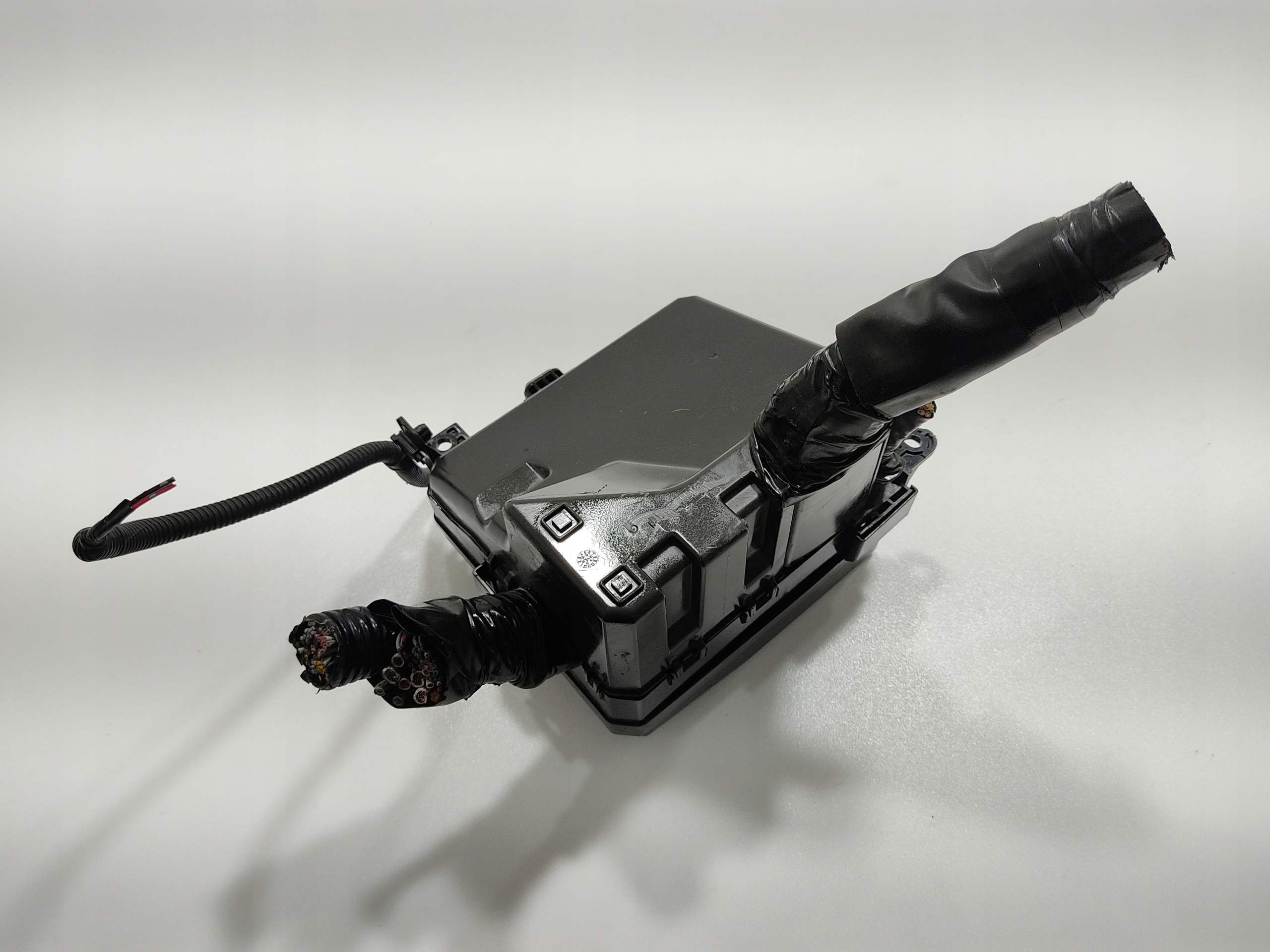 POISTKOVA SKRINKA CITROEN C4 AIRCROSS 1.8 HDI 2012-17