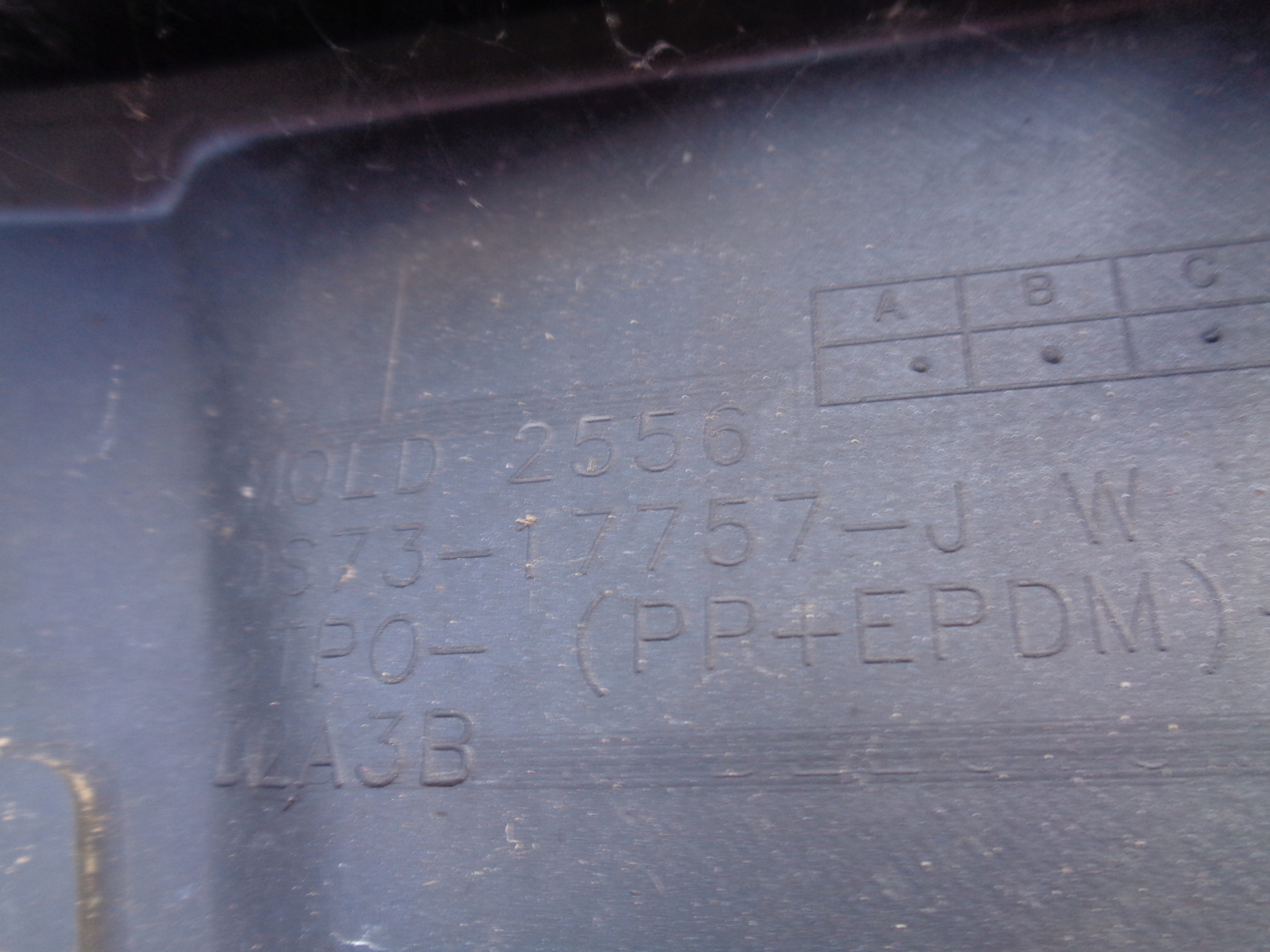 PREDNÝ NÁRAZNÍK FORD MONDEO MK5 15- NR 21289