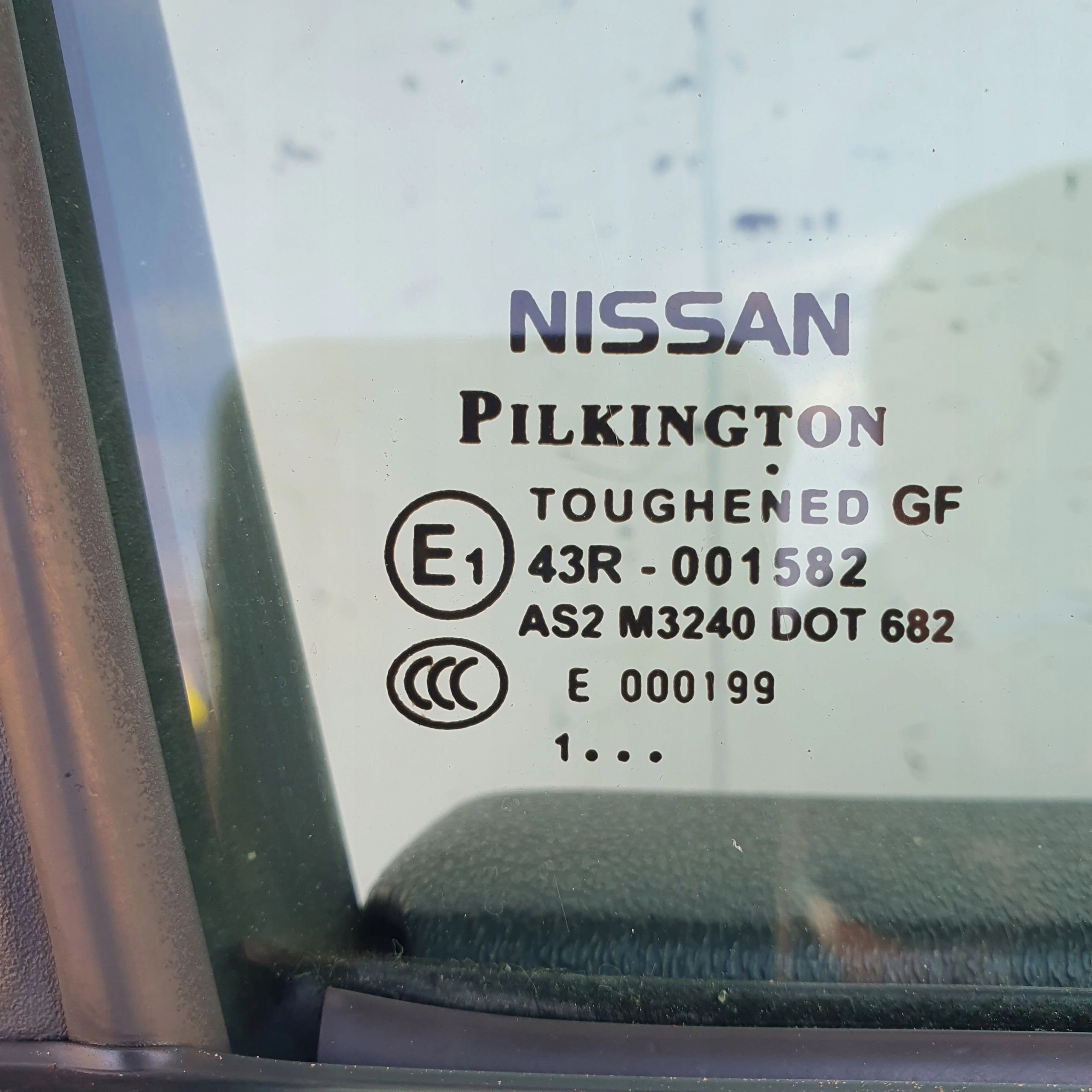 NISSAN QASHQAI J10 PRAVE PREDNE DVERE