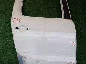 VW AMAROK 2HH 09-22 PRAVE ZADNE DVERE VW AMAROK 2HH 09-22 PRAVE ZADNE DVERE