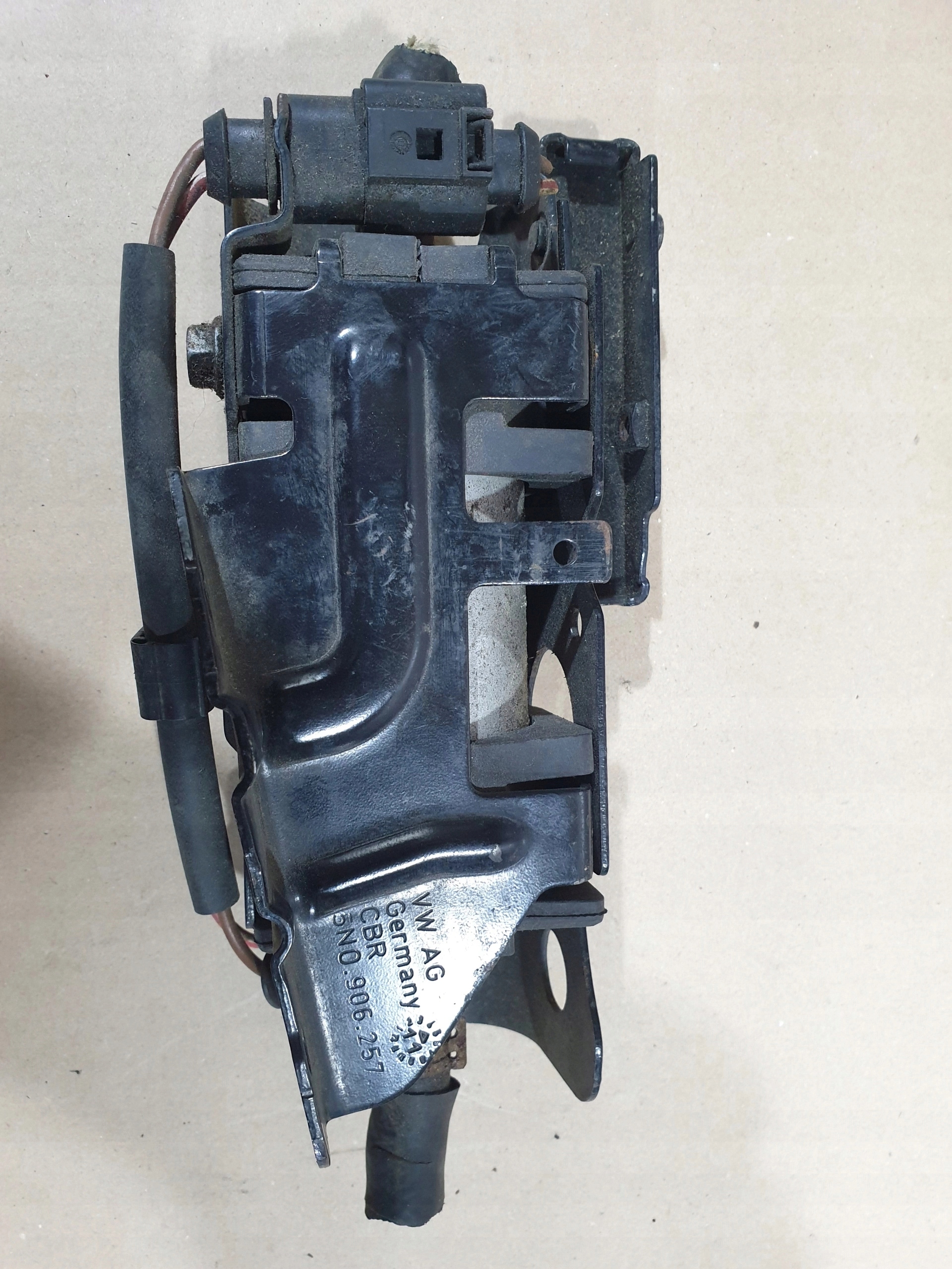 VW GOLF VI 2.0TDI PLAVÁK PALIVOVÉ ČERPADLO 5N0906274B