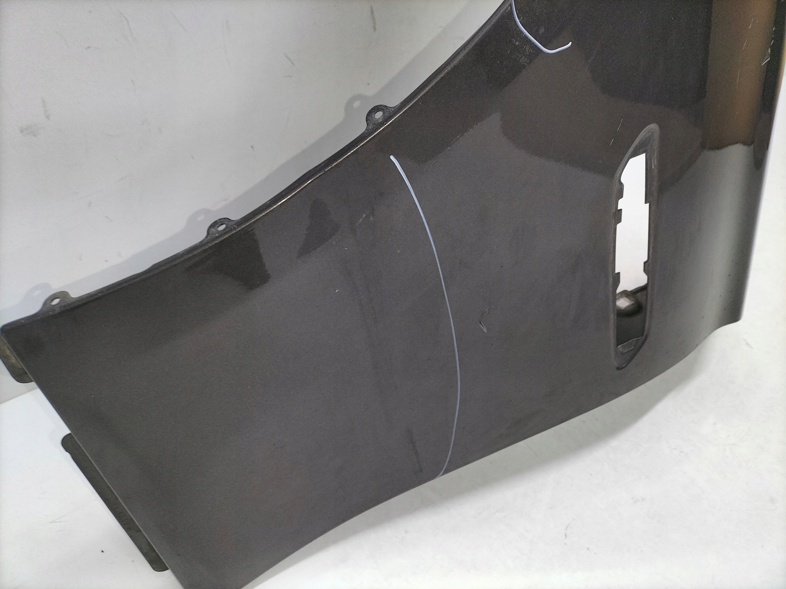 ĽAVÝ PREDNÝ BLATNÍK BMW 5 F10 F11 10-17