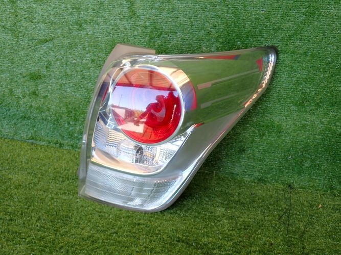 TOYOTA VERSO LED 13- PRAVE ZADNE SVETLO