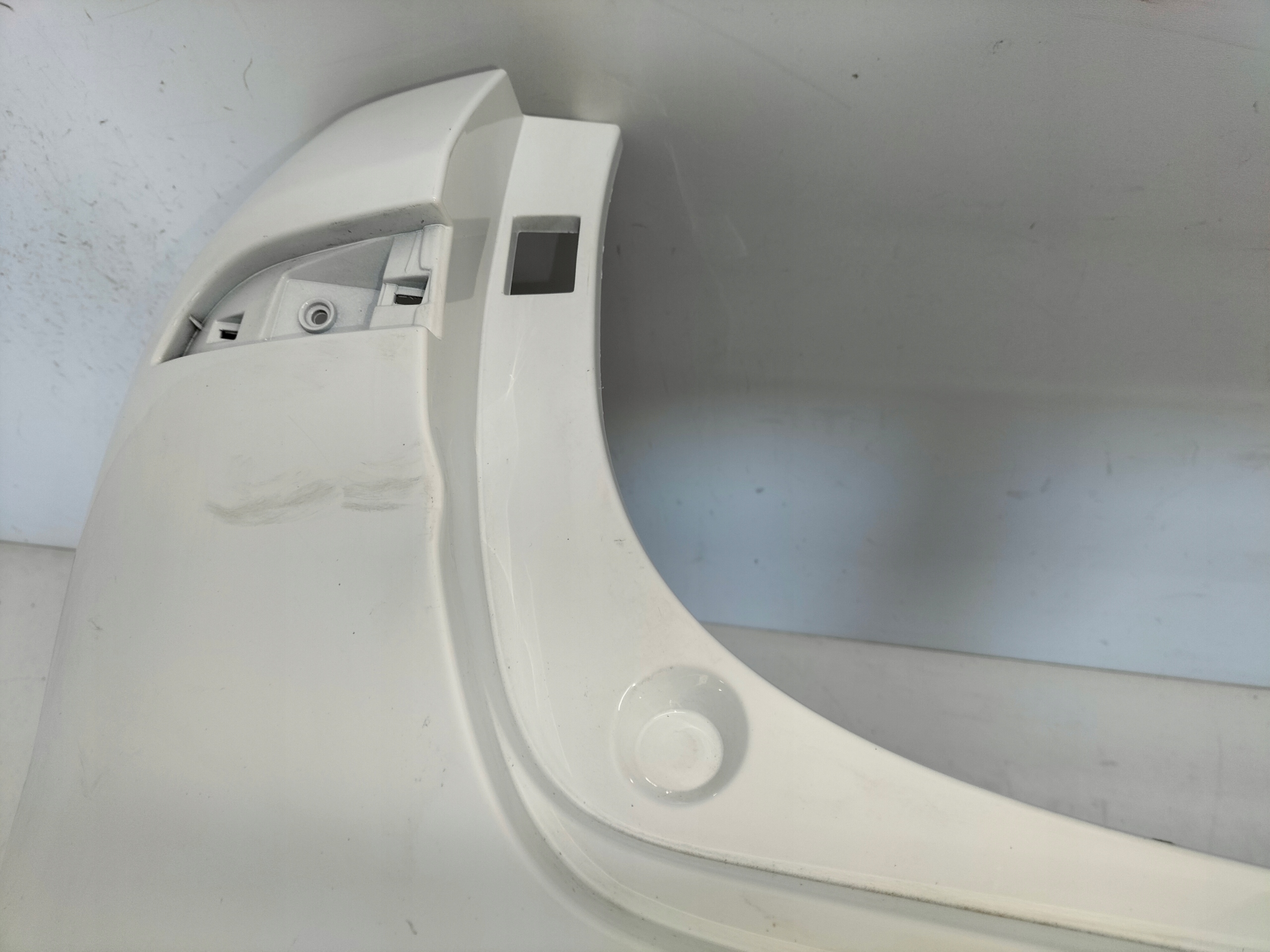 ZADNÝ NÁRAZNÍK HYUNDAI I30 III 17- KOMBI