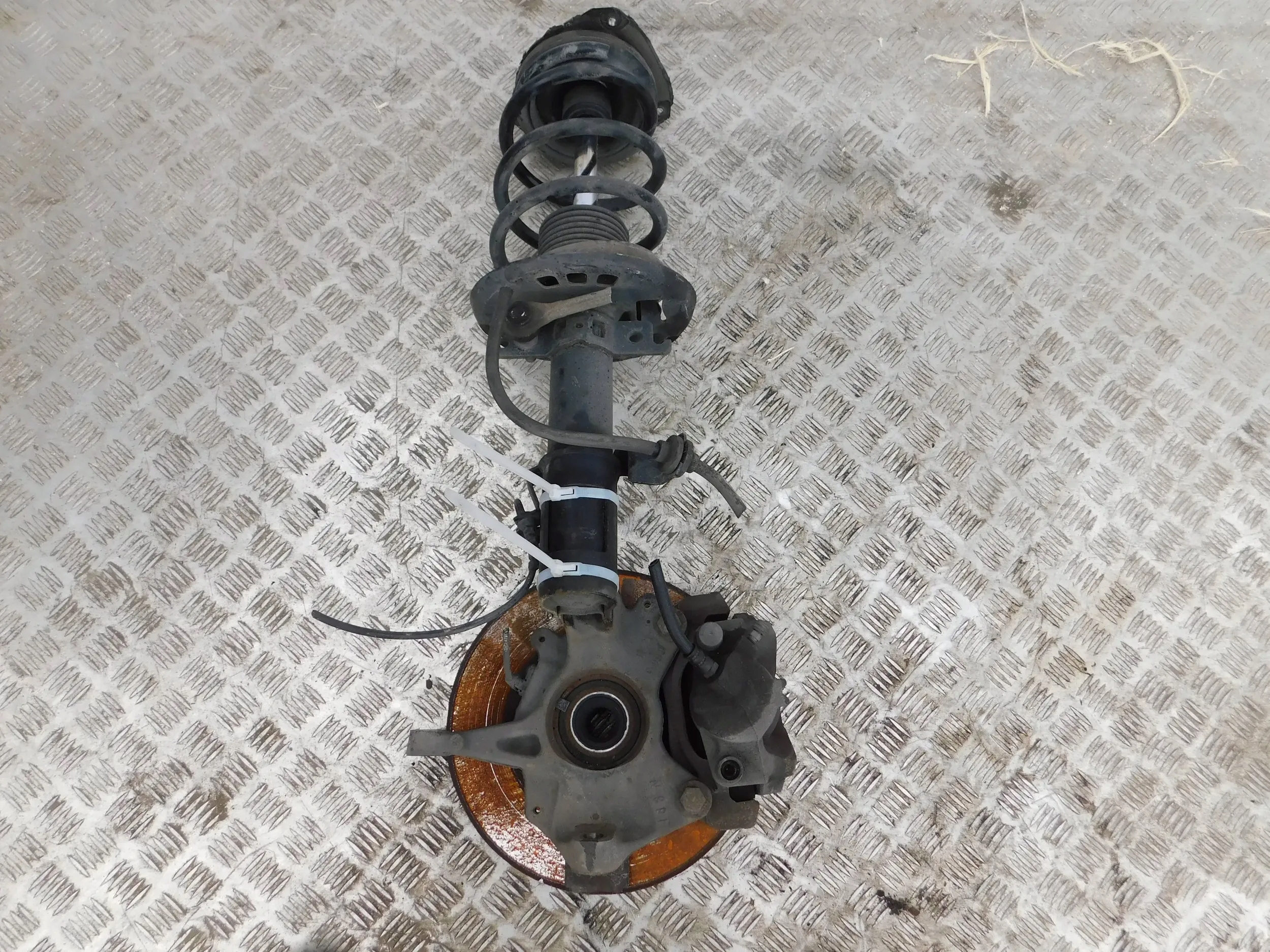 ĽAVÝ OTOČ MCPHERSON MEGANE III 1.9 DCI