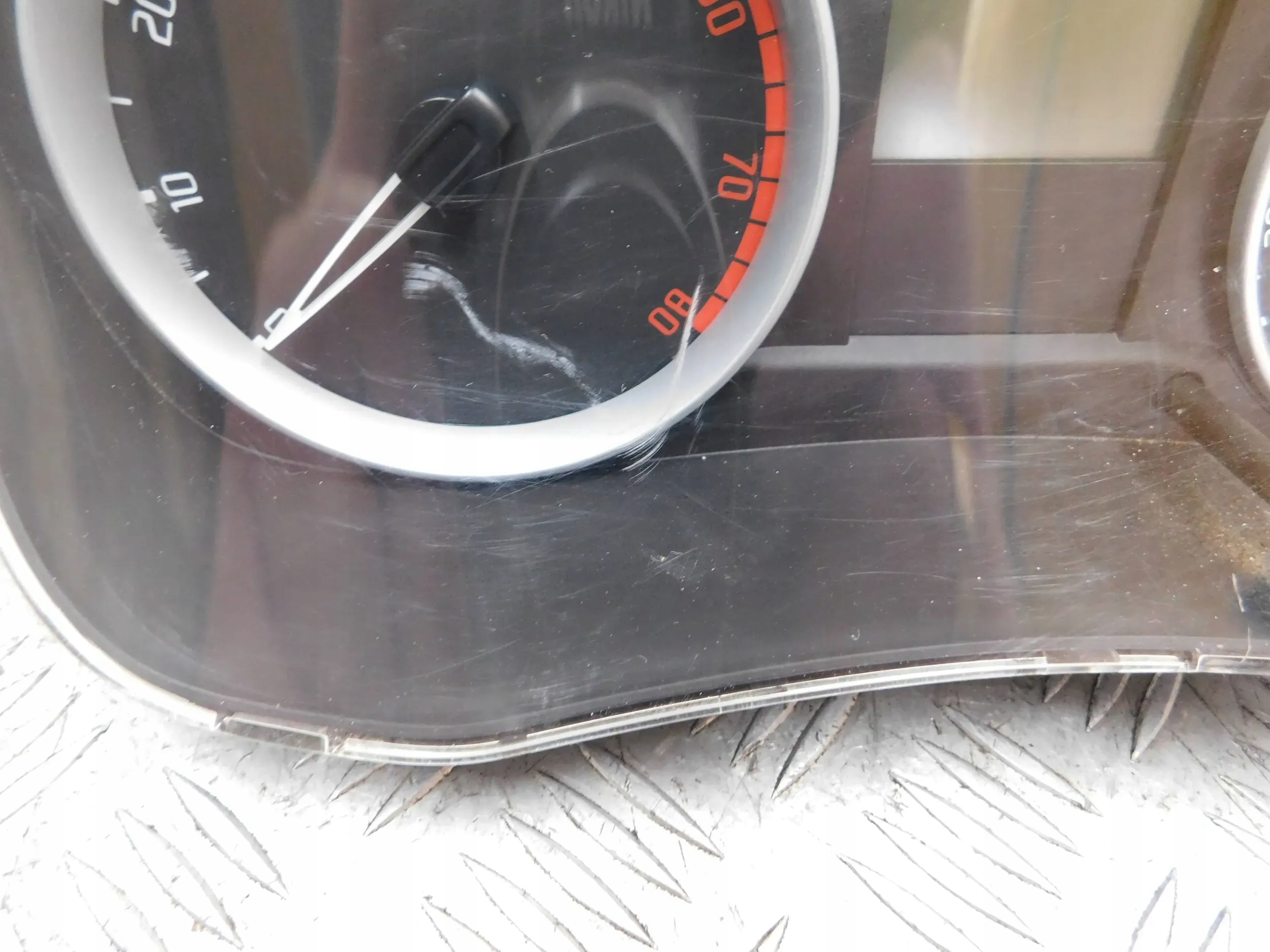 TACHOMETER BUDIKY 5J0920810B FABIA II ROOMSTER 1.4 16V