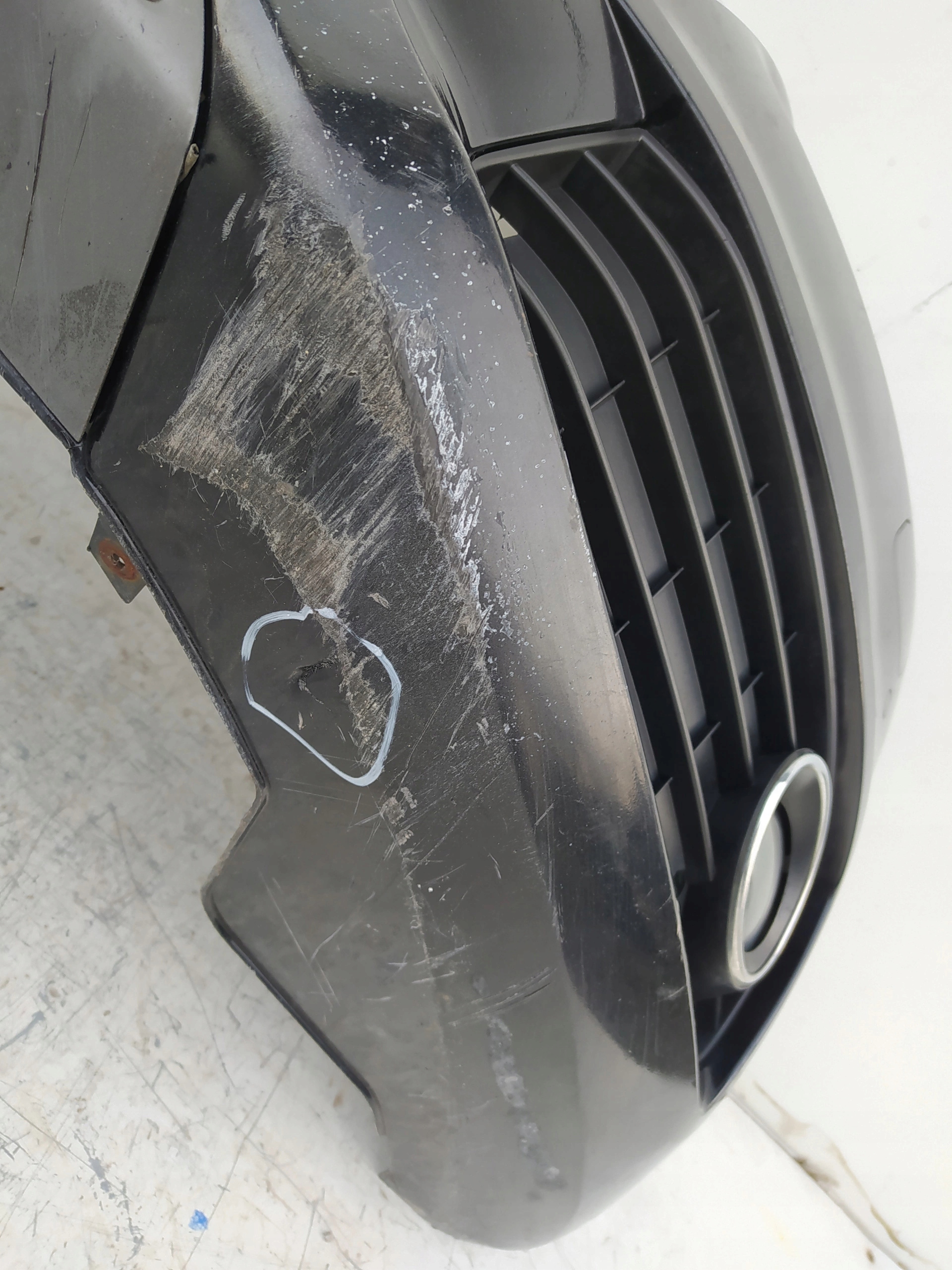 AUDI A5 8T S-LINE XENON PDC 8T0807437D PREDNÝ NÁRAZNÍK