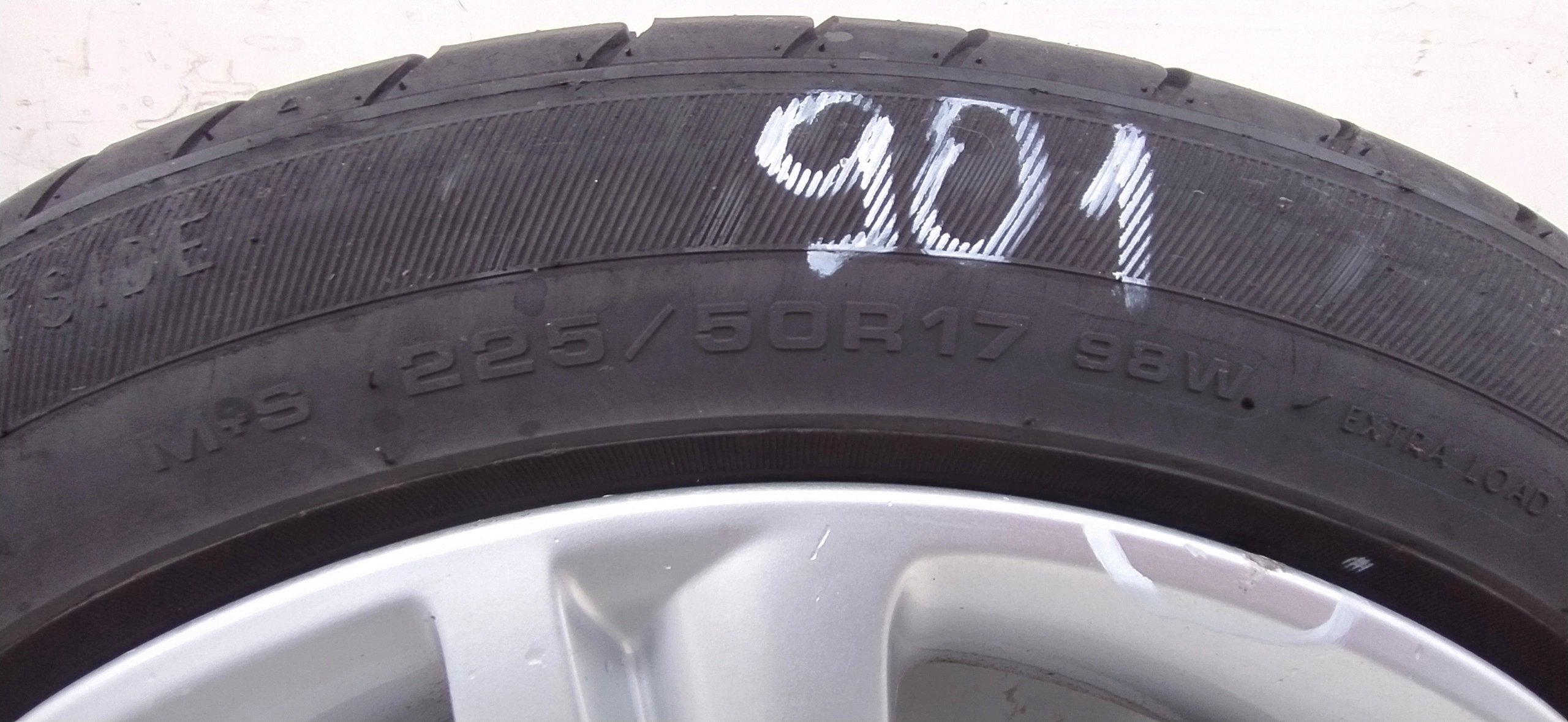 AUDI A4 B8 KOLESA 17“ 8K0601025CR