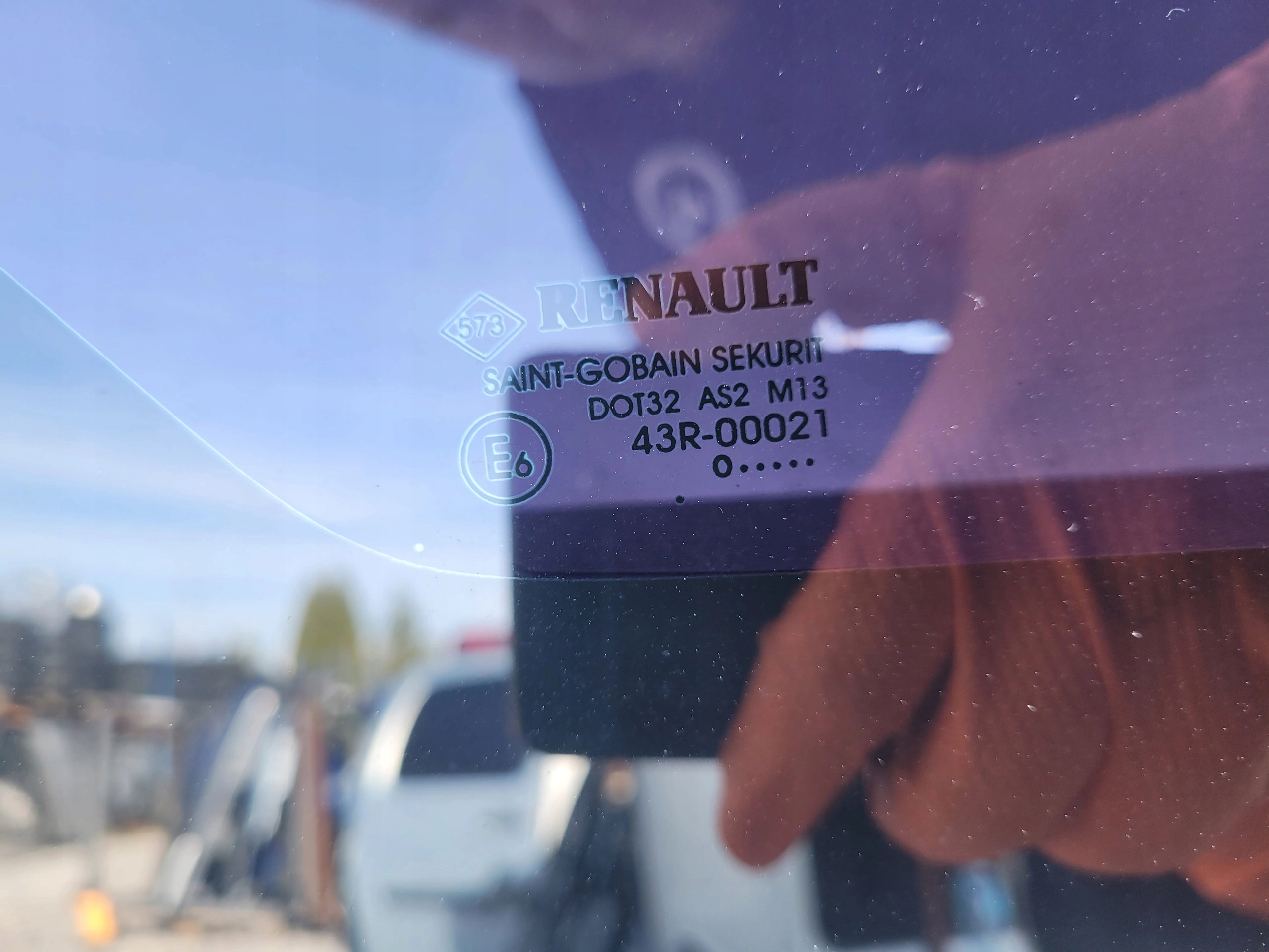 RENAULT KANGOO II 08- PRAVÉ POSUVNE DVERE + SKLO