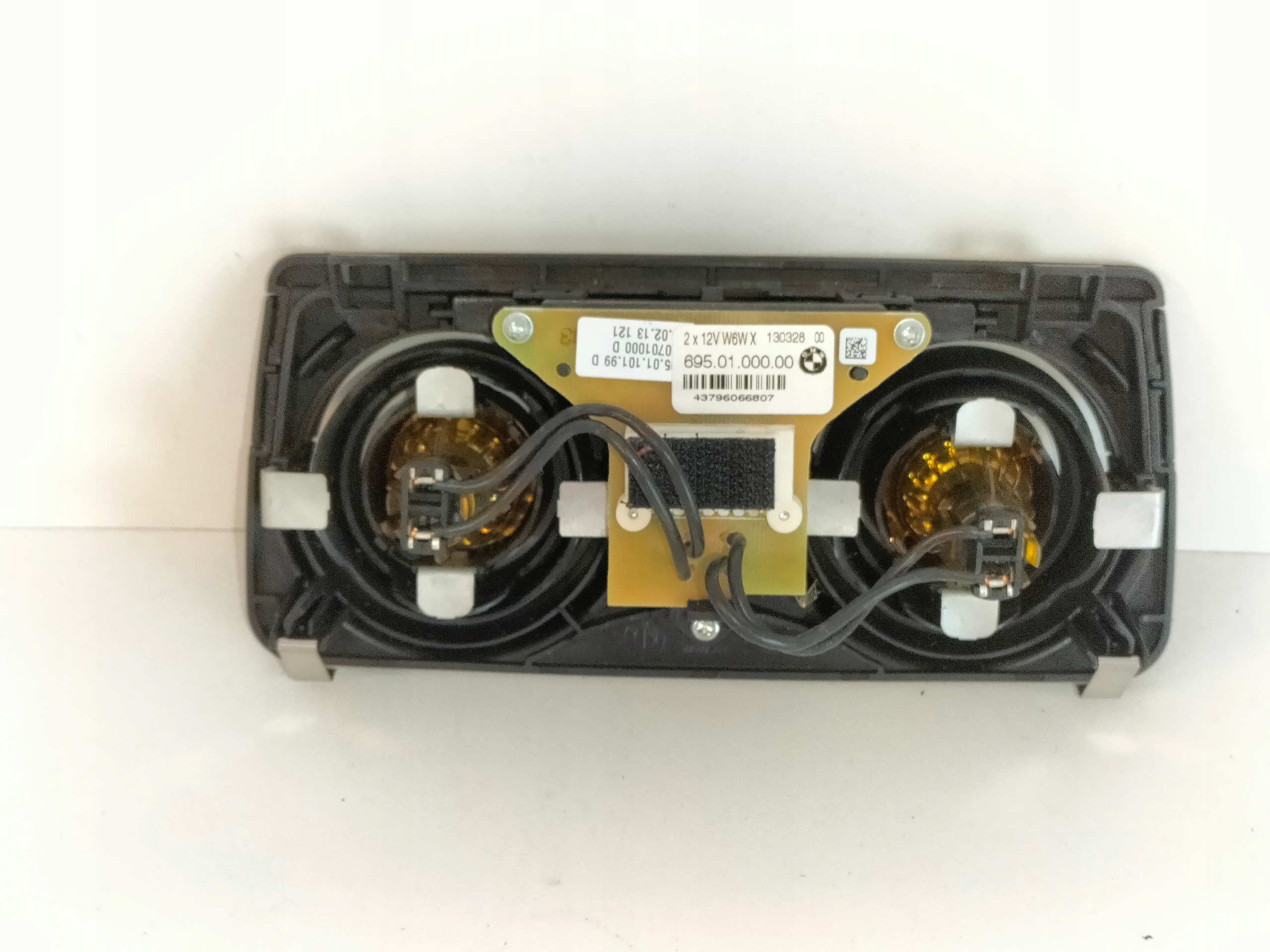 OSVETLENIE OSVETLENIE INTERIERU ZAD BMW 5 F10 10- BMW 6 F06 F12 F13 11-